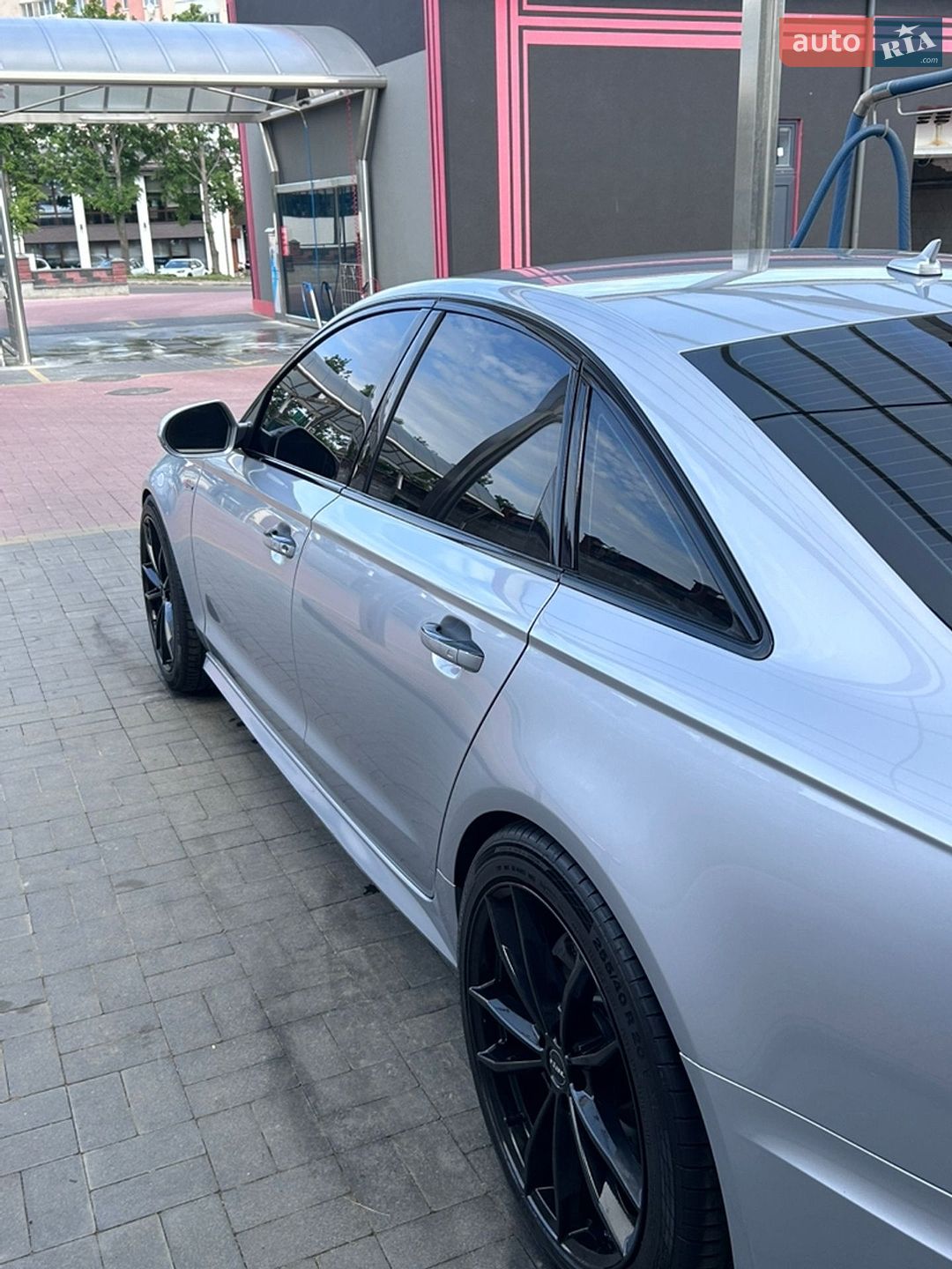 Audi A6 2017 VIN WAUF2AFCXHN128575 фото оголошення 8 з 13