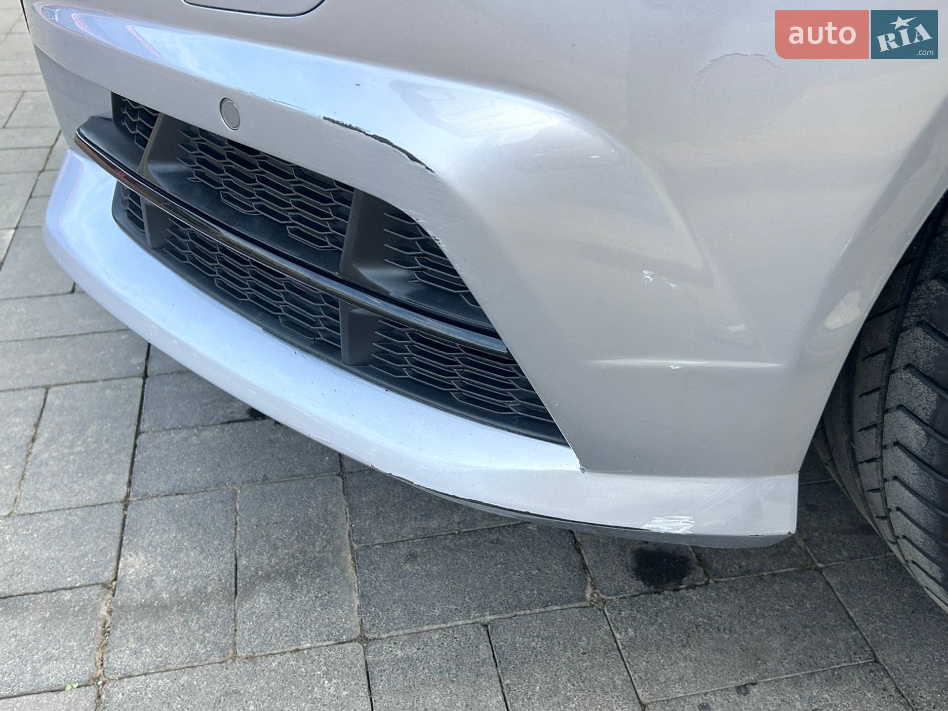 Audi A6 2017 VIN WAUF2AFCXHN128575 фото оголошення 10 з 13