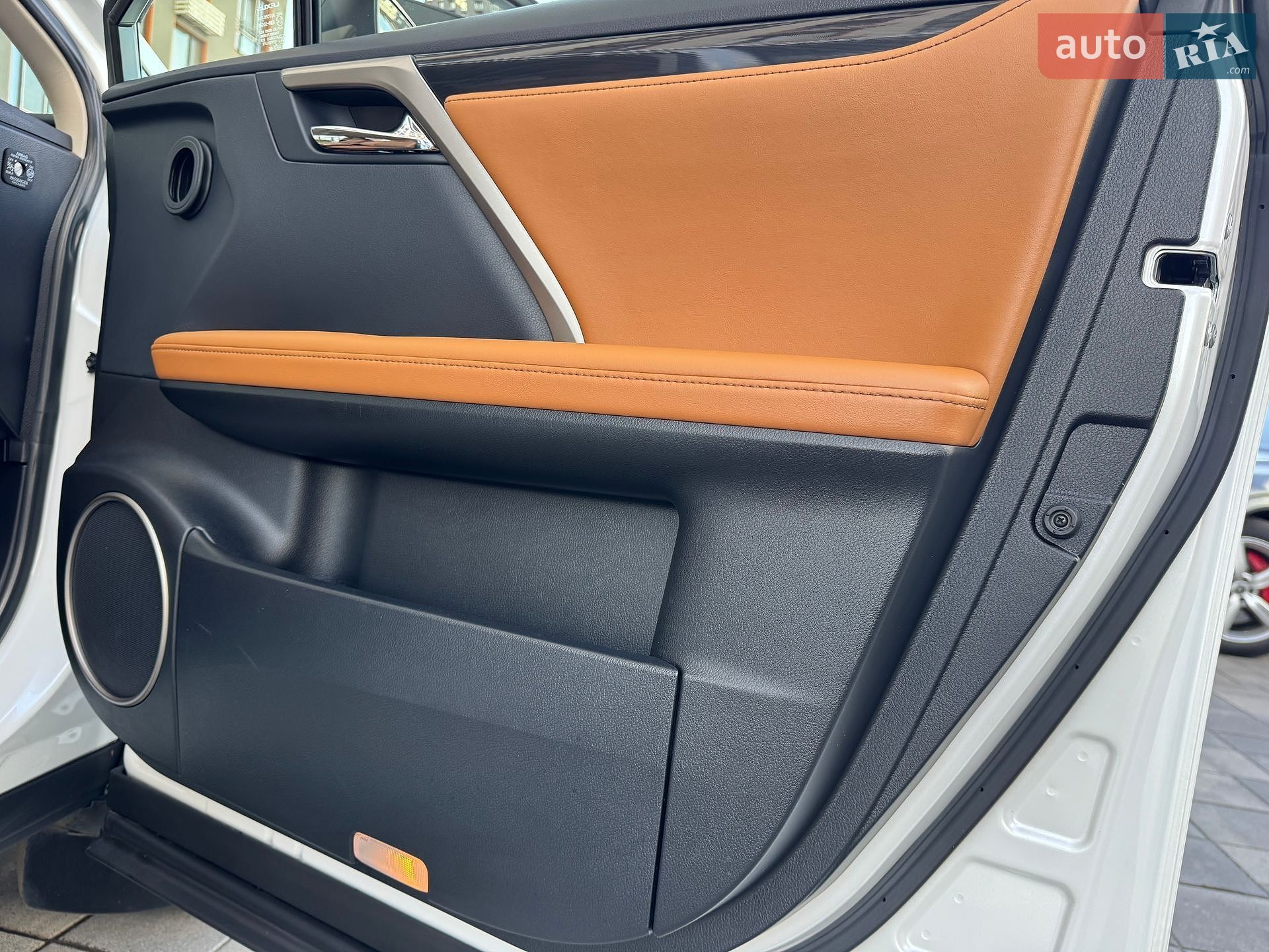 Lexus RX 2020 VIN JTJBZMCA302050063 фото оголошення 40 з 61