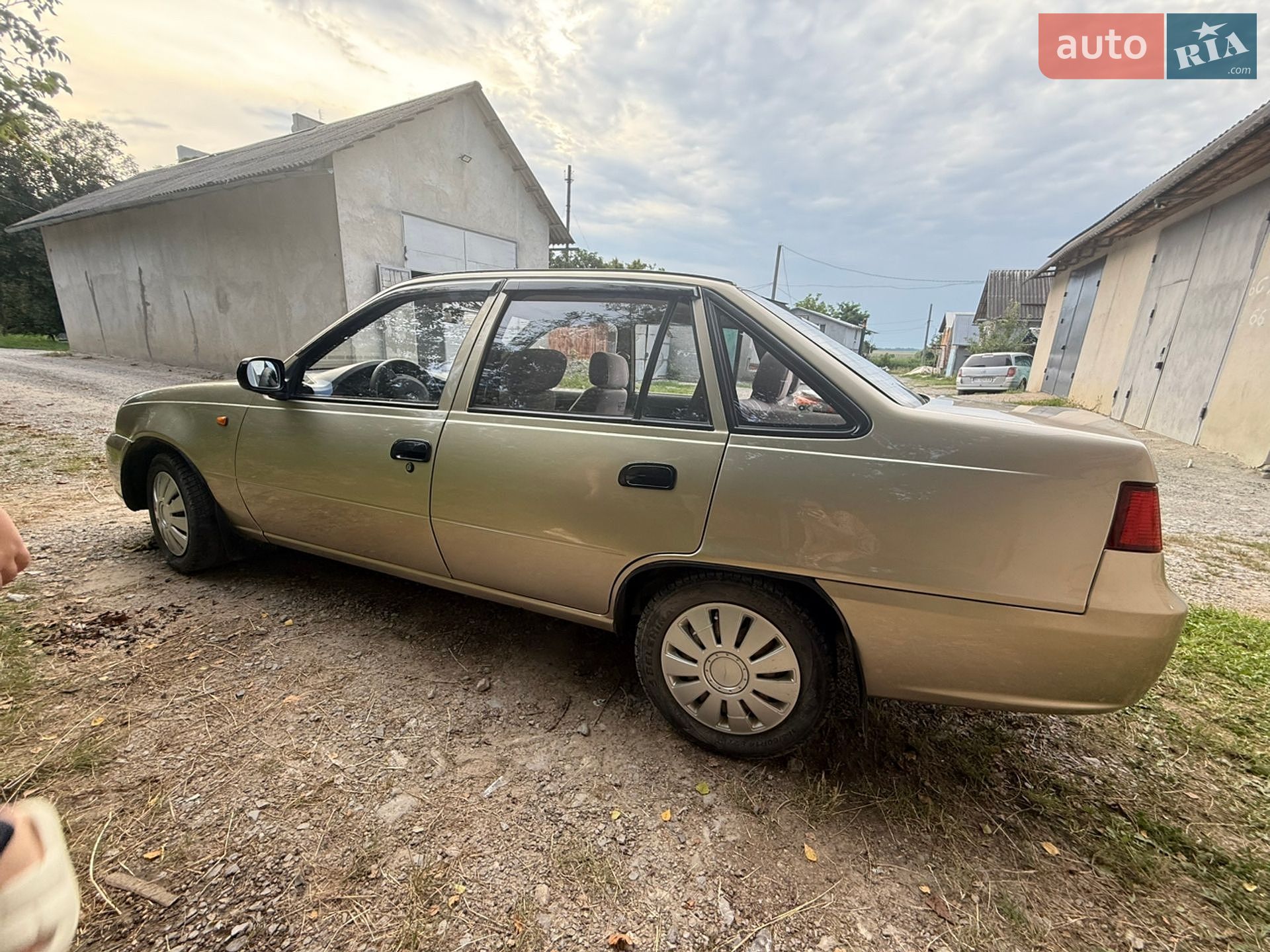 Daewoo Nexia 2013 VIN XWB3L32EDEA031049 фото оголошення 4 з 9