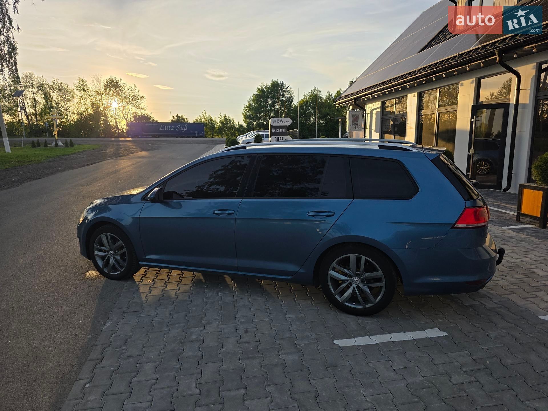 Volkswagen Golf 2014 VIN WVWZZZAUZEP597777 фото оголошення 6 з 27