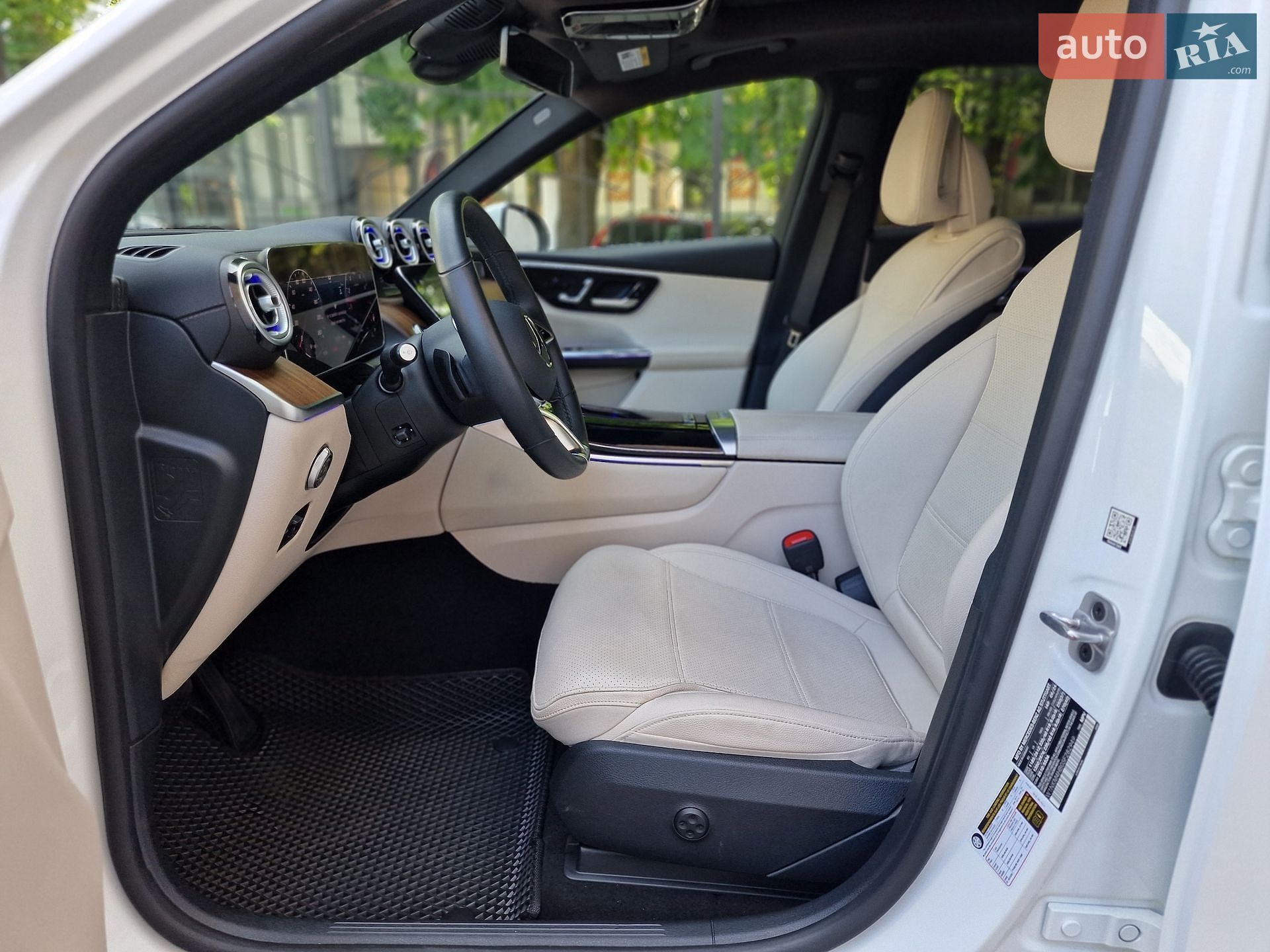 Mercedes-Benz GLC-Class 2024 VIN W1NKM4HB0SF282949 фото оголошення 38 з 85