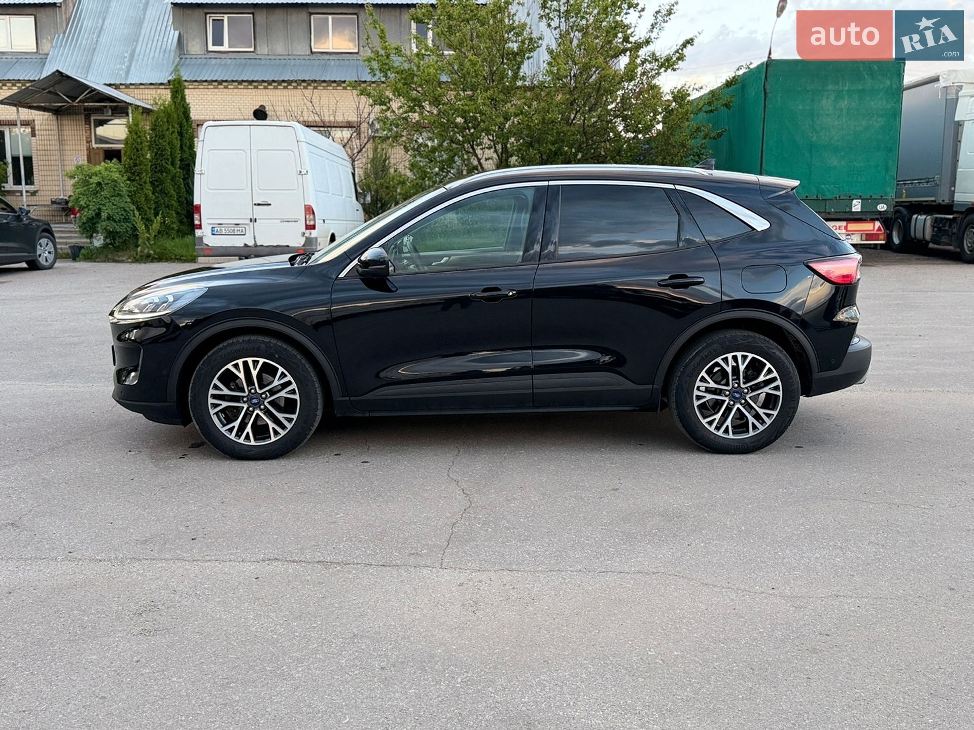 Ford Kuga 2022 VIN WF0FXXWPMFNL56548 фото оголошення 4 з 42