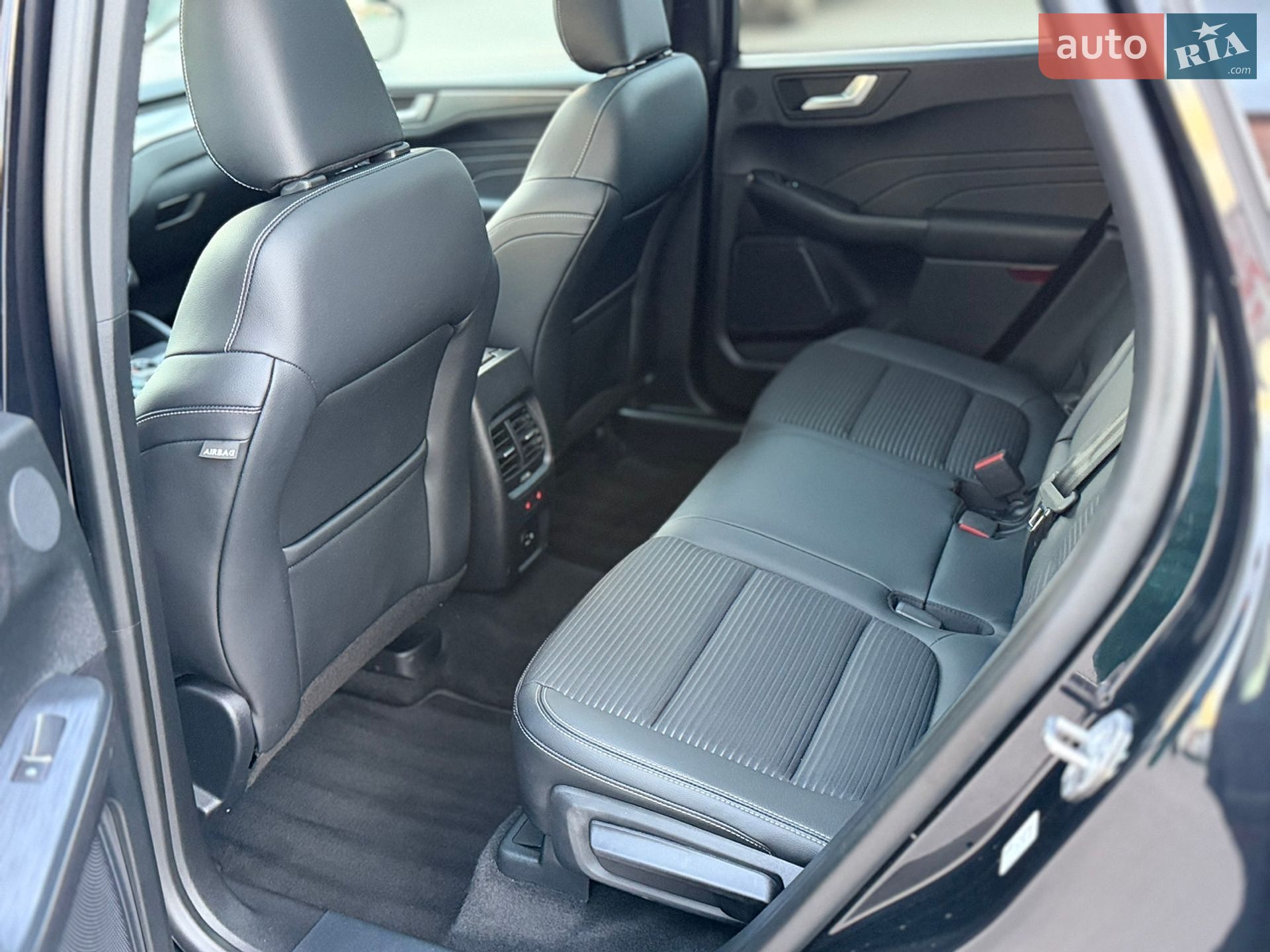 Ford Kuga 2022 VIN WF0FXXWPMFNL56548 фото оголошення 13 з 42
