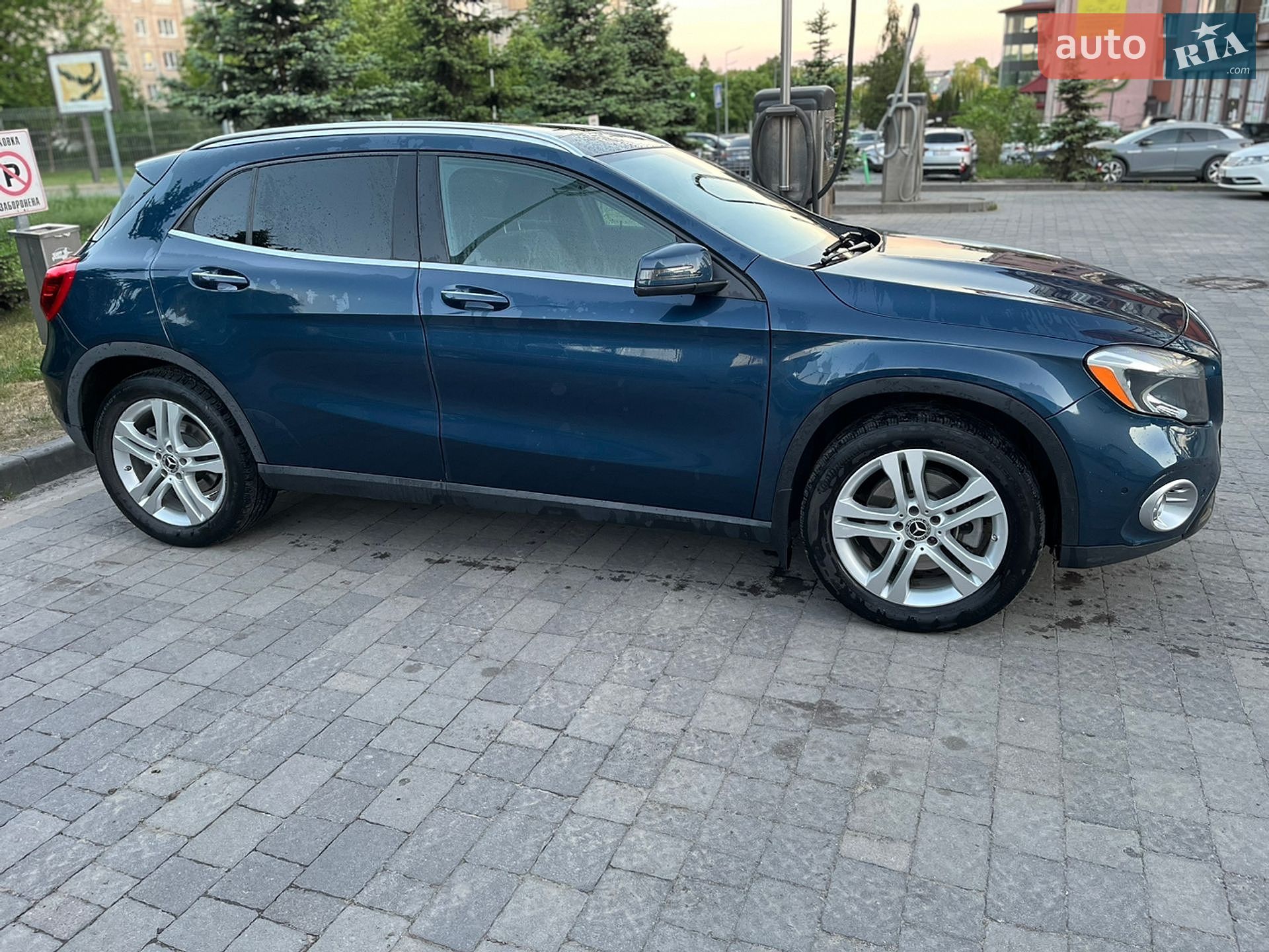 Mercedes-Benz GLA-Class 2019 VIN WDCTG4GB3KJ643943 фото оголошення 35 з 39