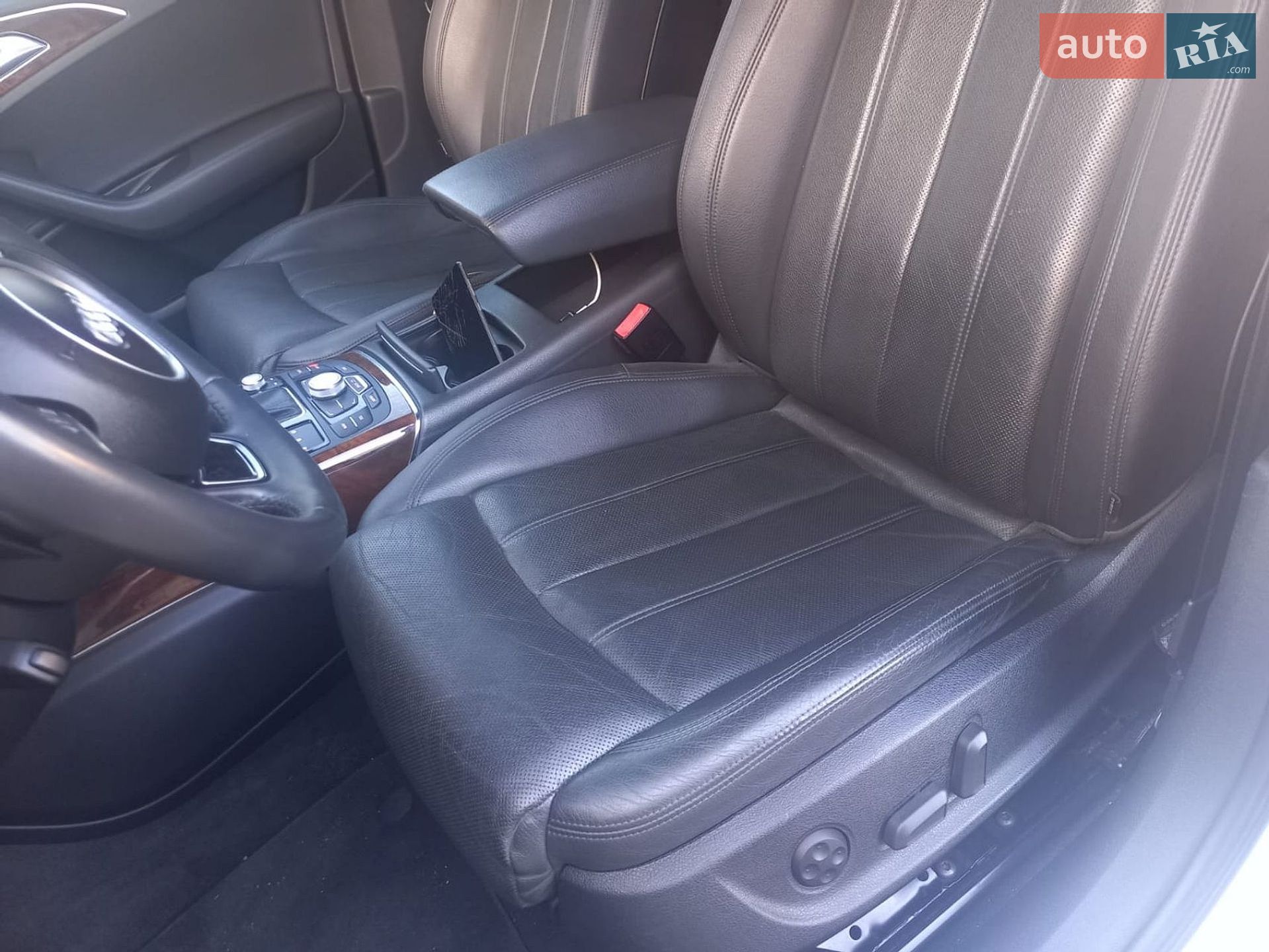 Audi A6 2014 VIN WAUHGAFC8FN008622 фото оголошення 2 з 10