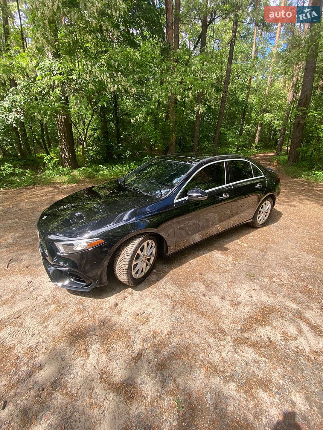 Mercedes-Benz A-Class 2019 VIN WDD3G4EB6LW037703 фото оголошення 4 з 84