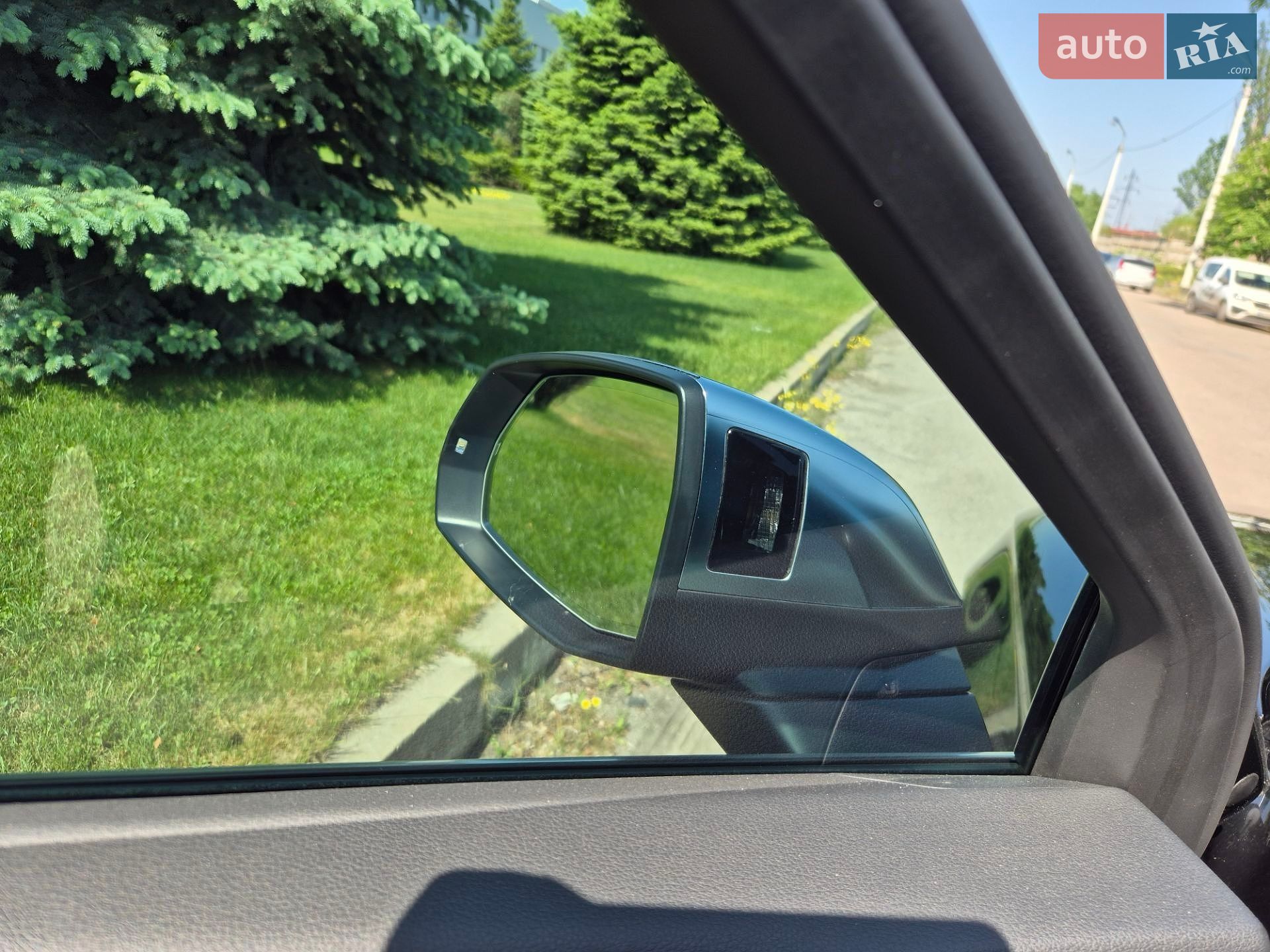 Audi SQ5 2024 VIN WA1B4AFY9R2102702 фото оголошення 16 з 30
