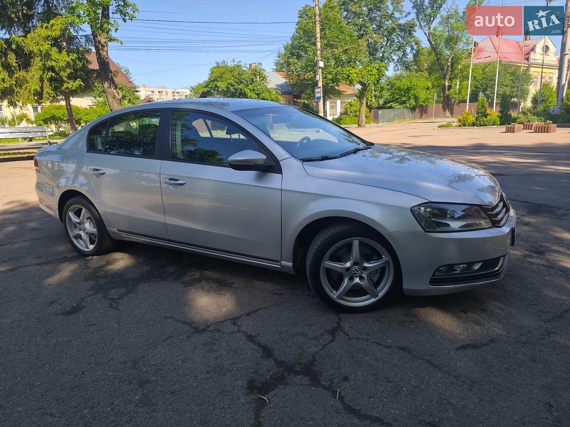 Volkswagen Passat 2011 VIN WVWZZZ3CZBP309921 фото оголошення 2 з 15