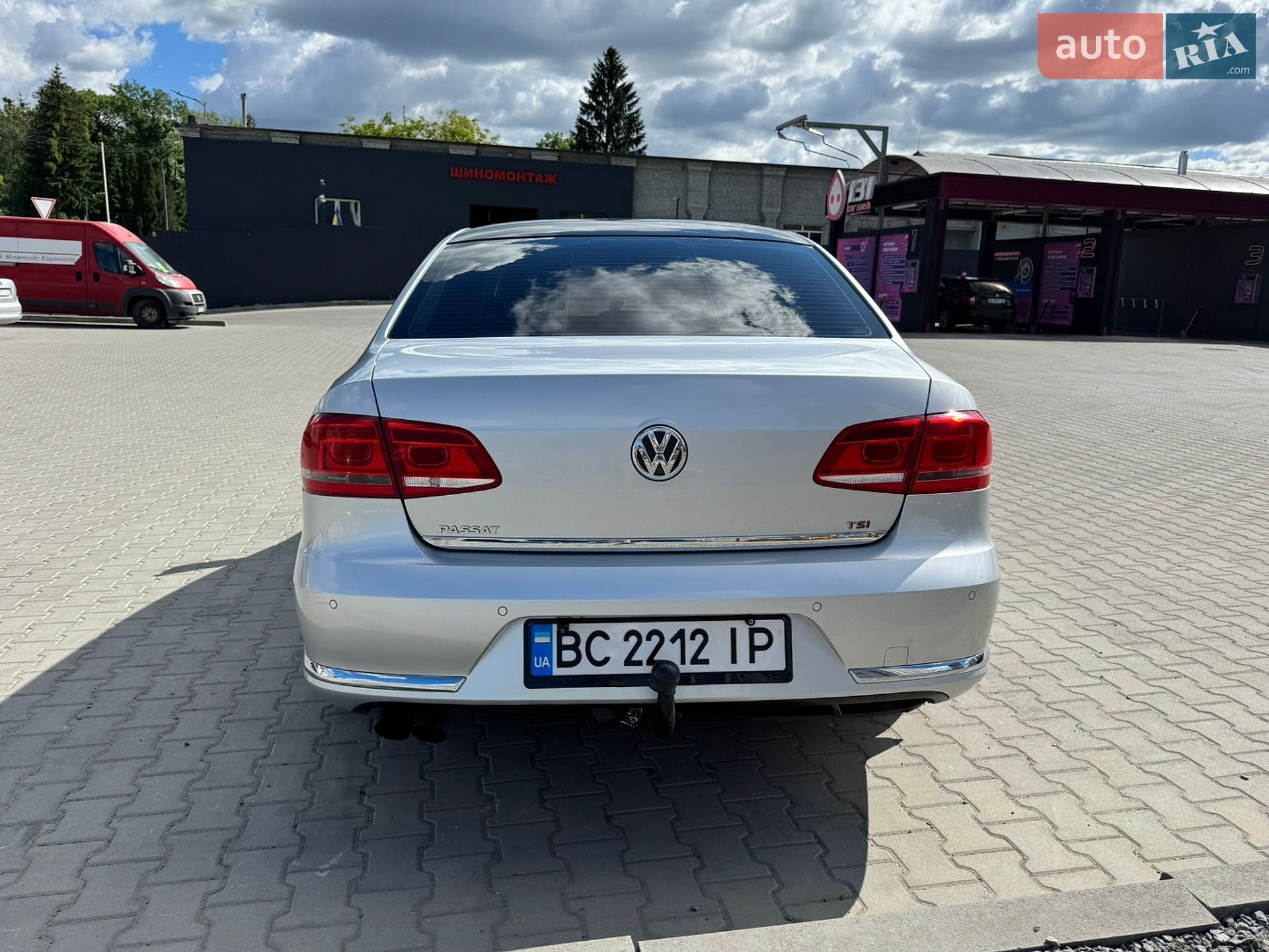 Volkswagen Passat 2011 VIN WVWZZZ3CZBP330919 фото оголошення 10 з 36