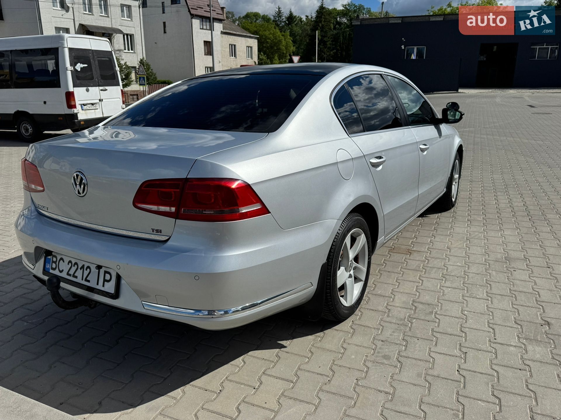 Volkswagen Passat 2011 VIN WVWZZZ3CZBP330919 фото оголошення 11 з 36