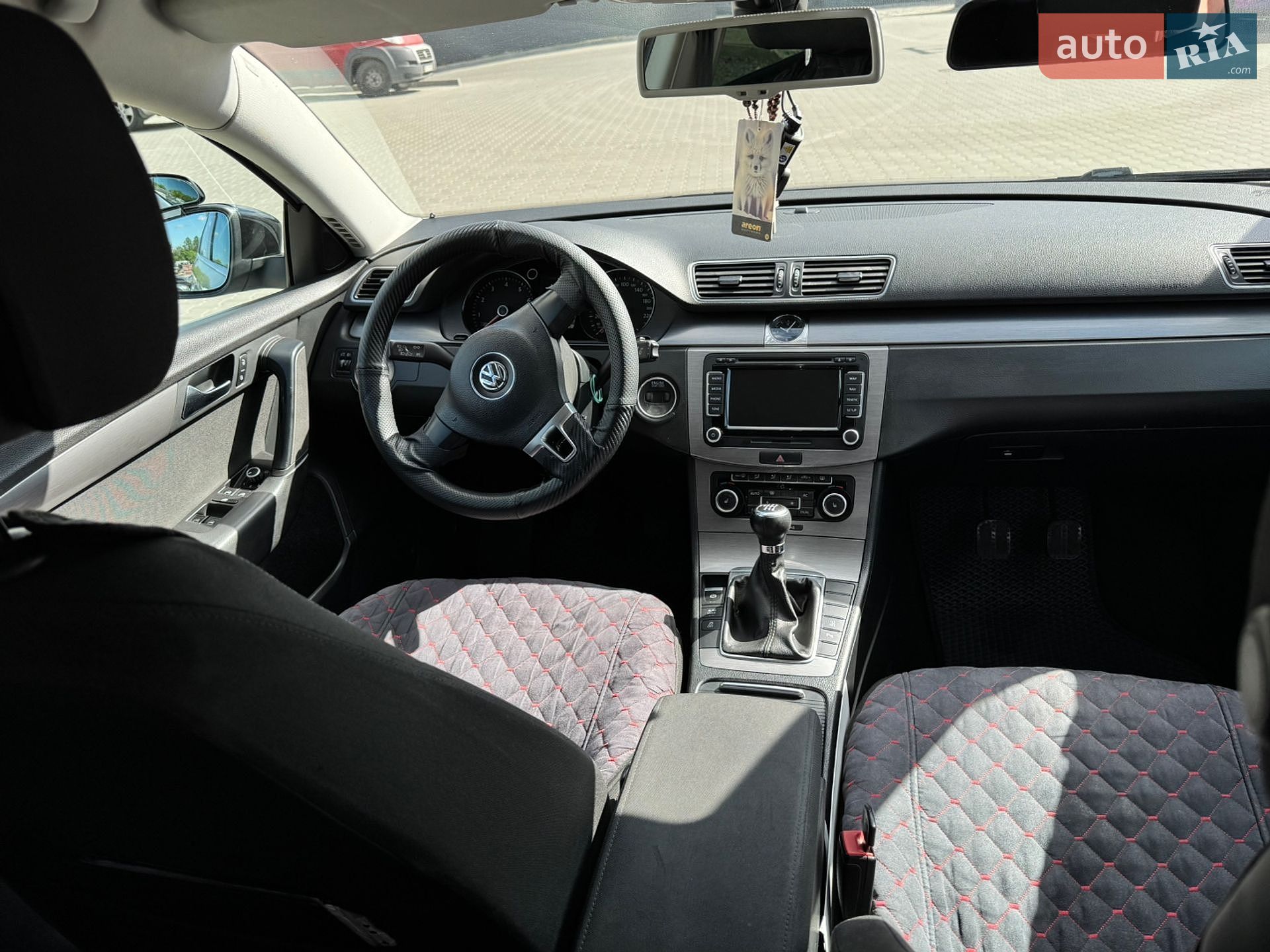 Volkswagen Passat 2011 VIN WVWZZZ3CZBP330919 фото оголошення 12 з 36