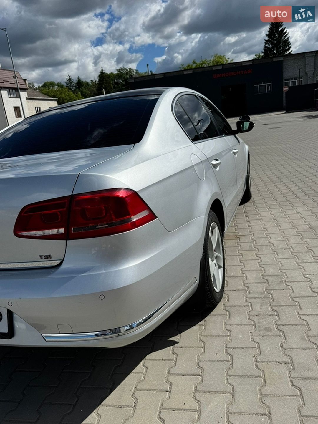 Volkswagen Passat 2011 VIN WVWZZZ3CZBP330919 фото оголошення 13 з 36