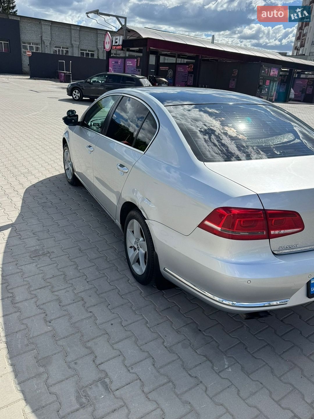 Volkswagen Passat 2011 VIN WVWZZZ3CZBP330919 фото оголошення 17 з 36