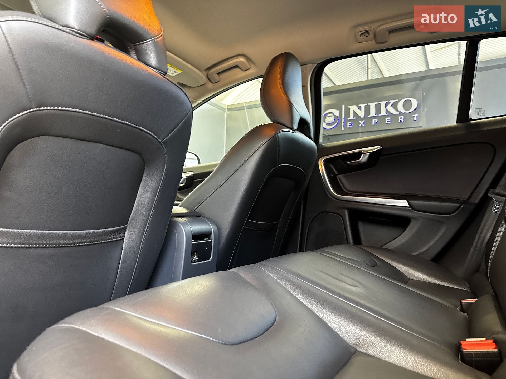 Volvo V60 2014 VIN YV1FW73CDF1254018 фото оголошення 35 з 40