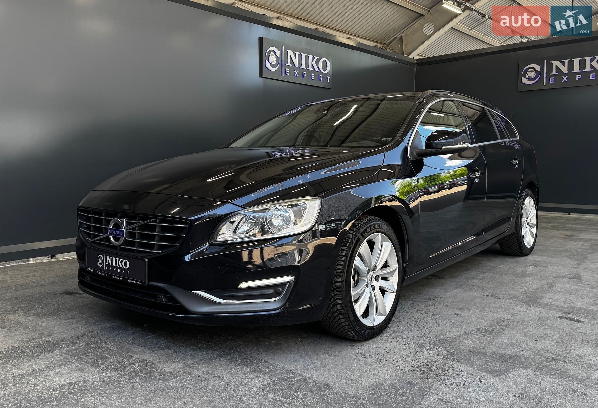 Volvo V60 2014 VIN YV1FW73CDF1254018 фото оголошення 4 з 40