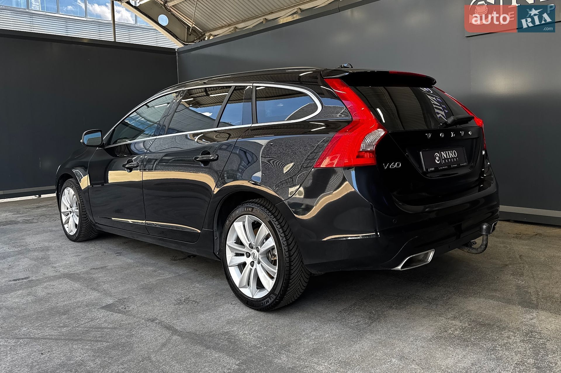 Volvo V60 2014 VIN YV1FW73CDF1254018 фото оголошення 9 з 40