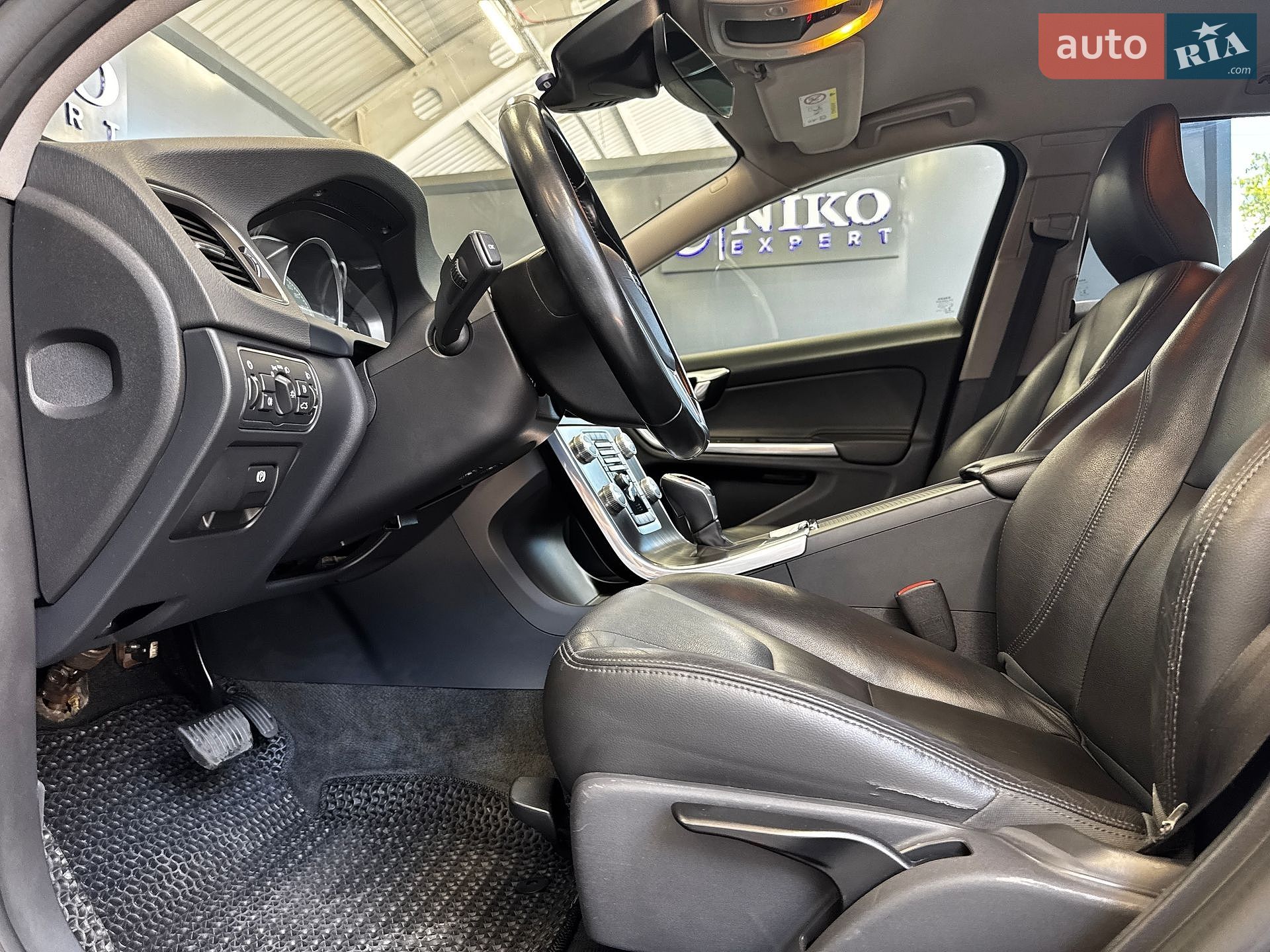 Volvo V60 2014 VIN YV1FW73CDF1254018 фото оголошення 23 з 40