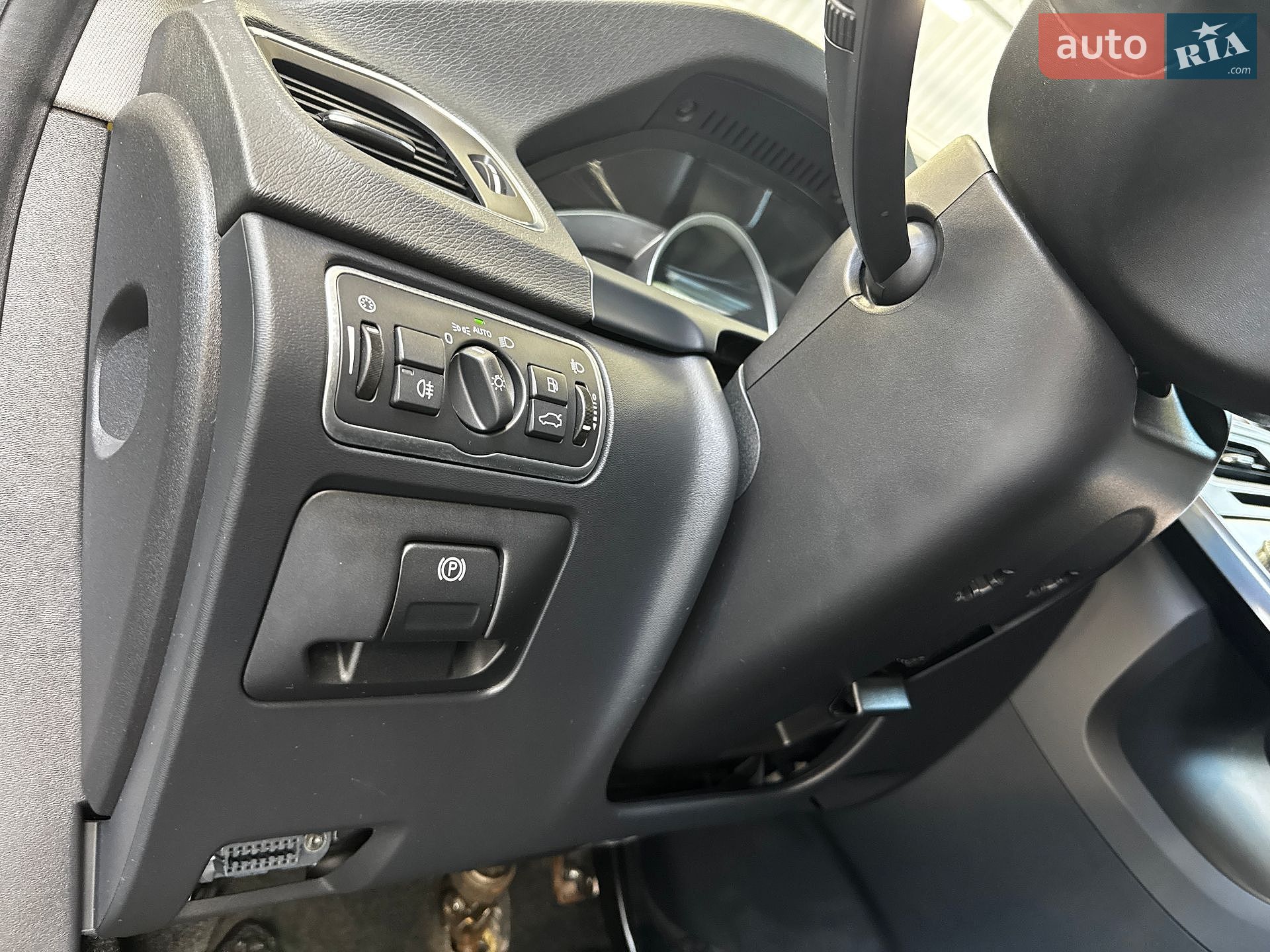 Volvo V60 2014 VIN YV1FW73CDF1254018 фото оголошення 32 з 40