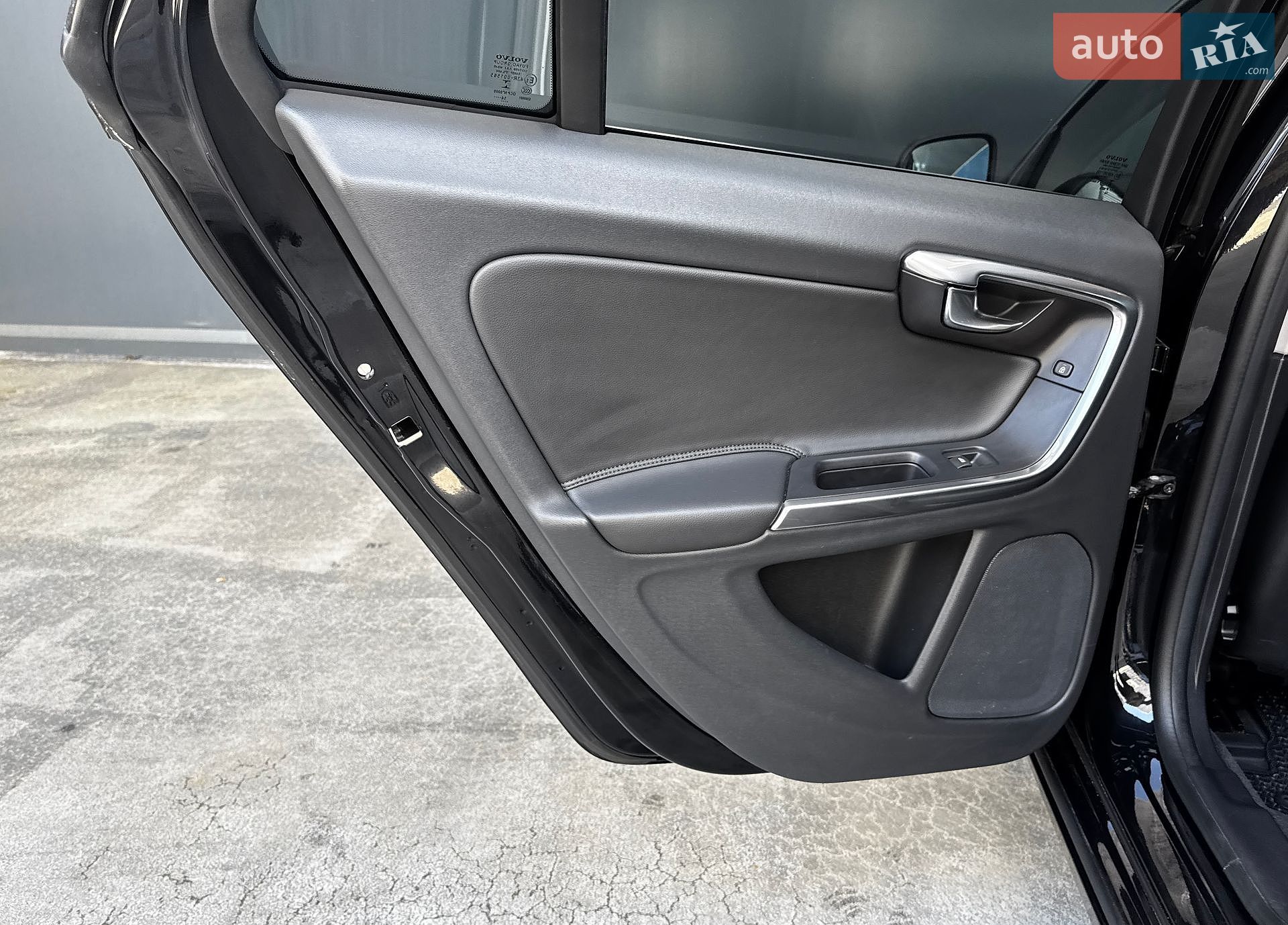 Volvo V60 2014 VIN YV1FW73CDF1254018 фото оголошення 39 з 40