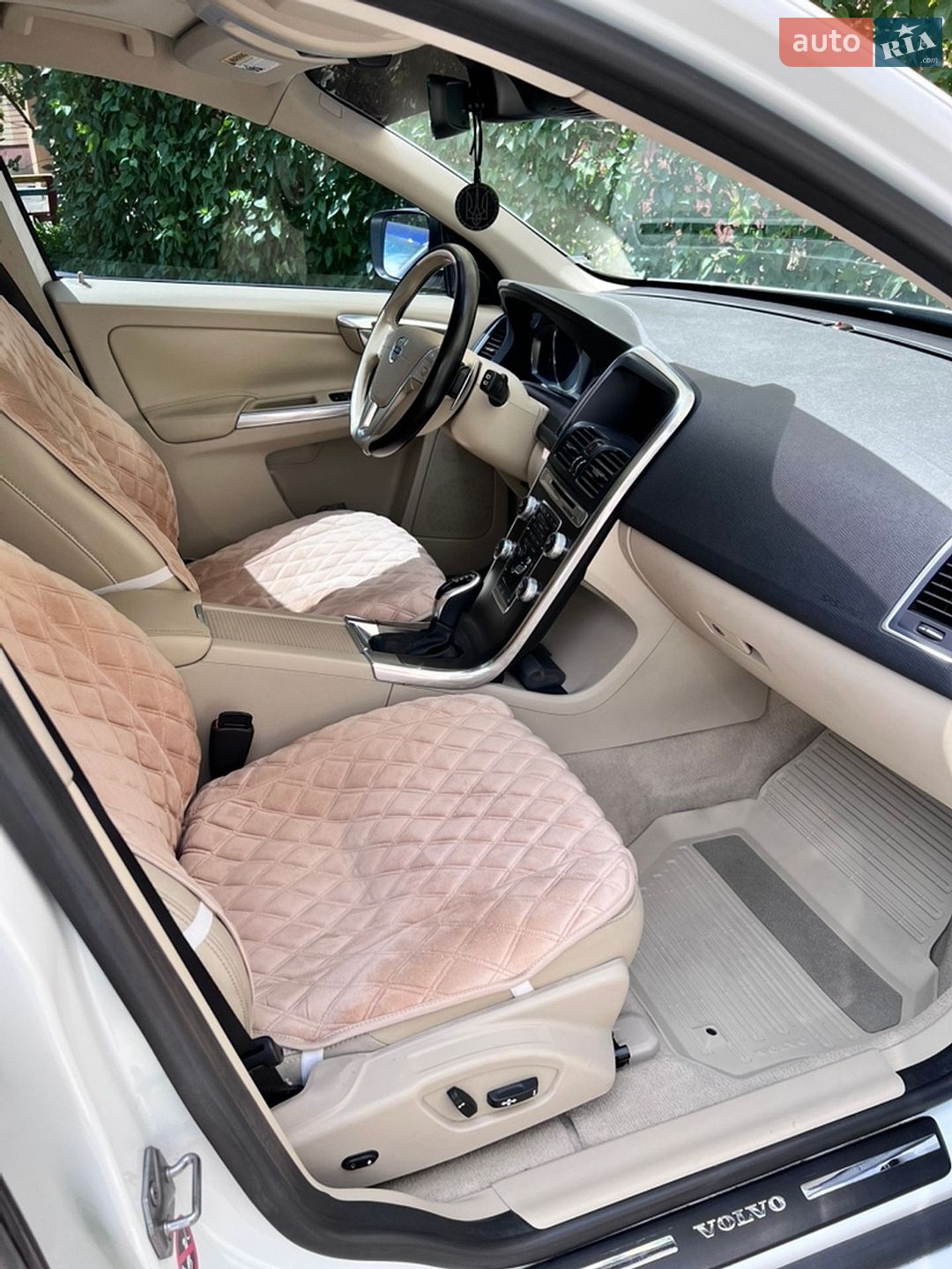 Volvo XC60 2014 VIN YV449MDK8F2704807 фото оголошення 8 з 16