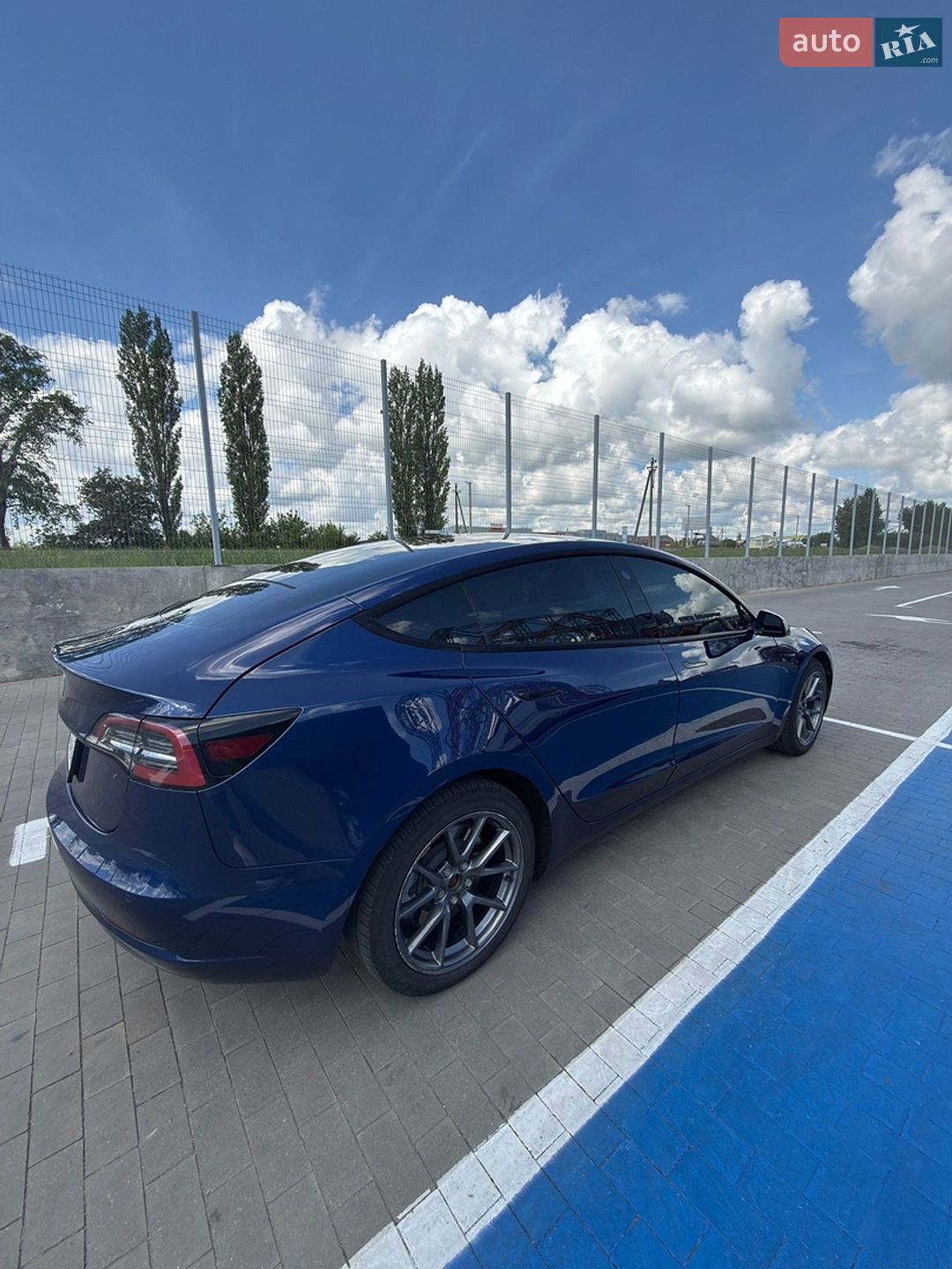 Tesla Model 3 2022 VIN 5YJ3E1EA4NF372200 фото оголошення 7 з 21