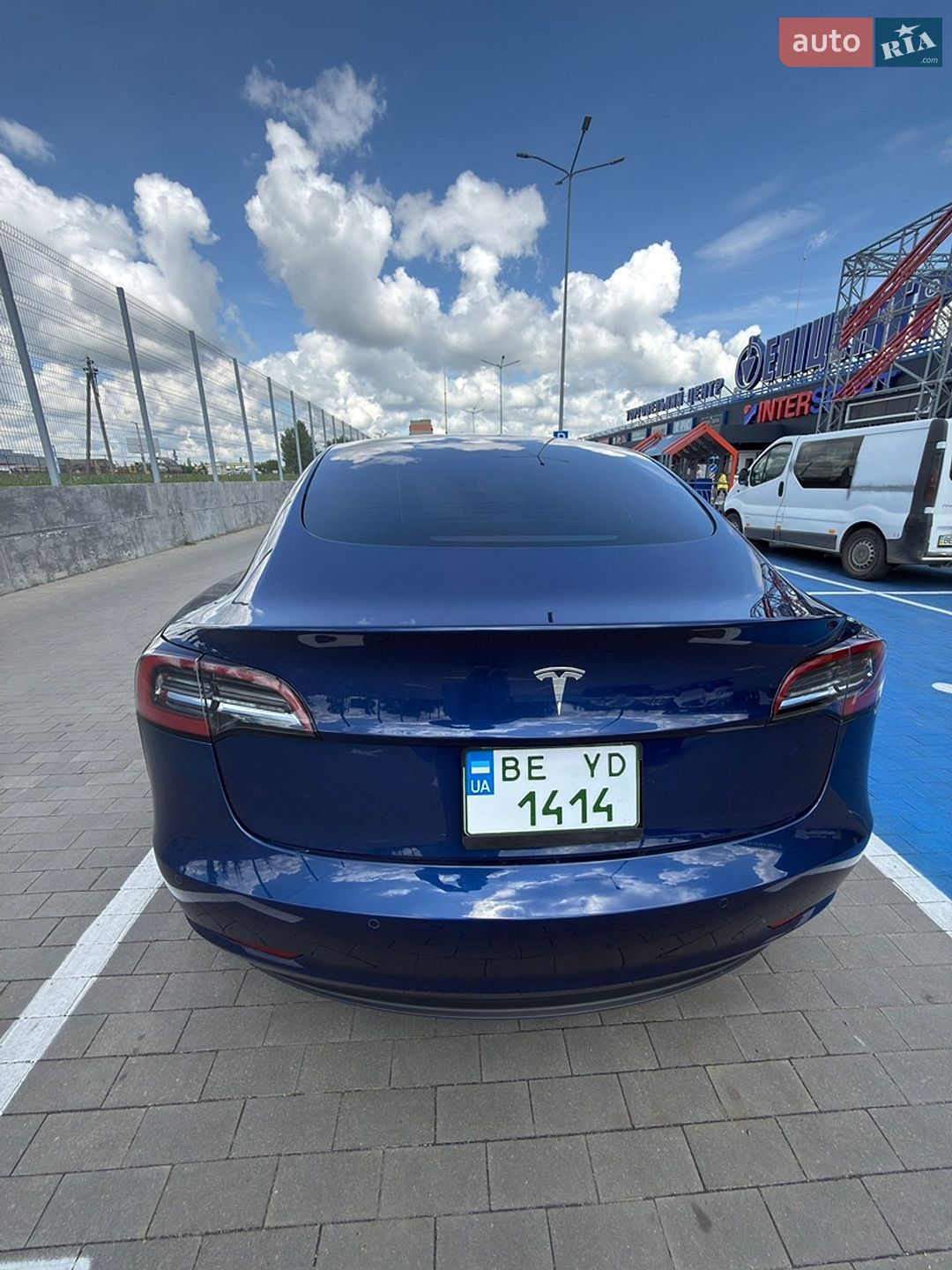 Tesla Model 3 2022 VIN 5YJ3E1EA4NF372200 фото оголошення 10 з 21