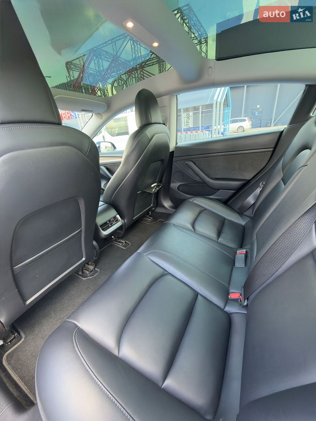 Tesla Model 3 2022 VIN 5YJ3E1EA4NF372200 фото оголошення 18 з 21