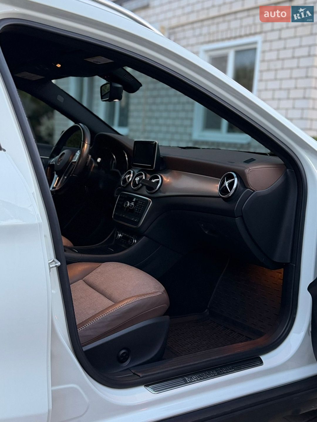 Mercedes-Benz GLA-Class 2014 VIN WDCTG4GB2FJ037328 фото оголошення 13 з 23