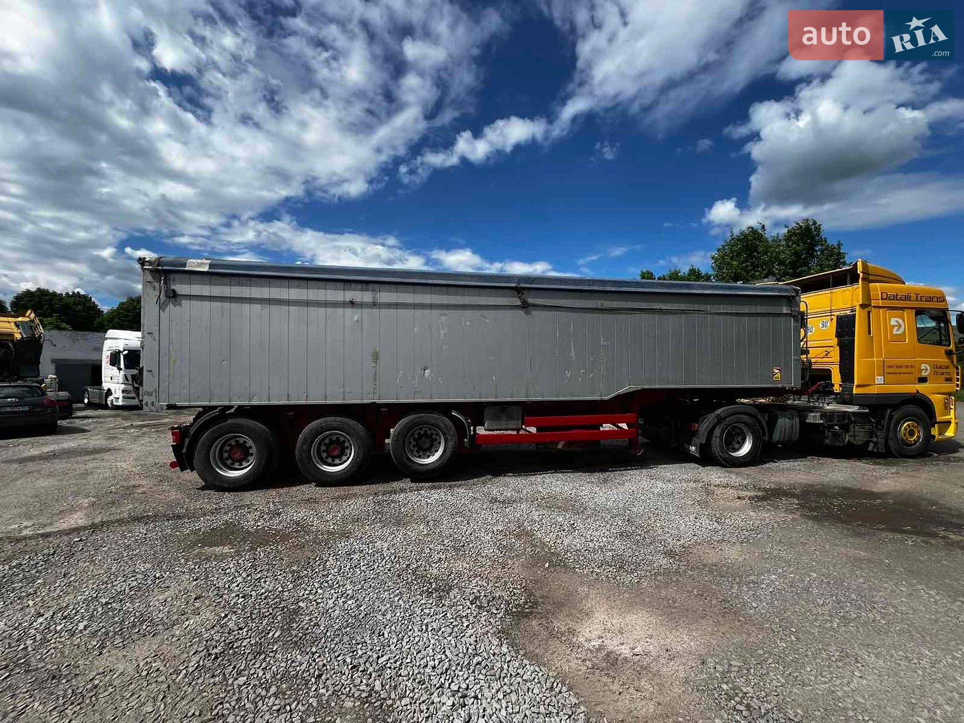 SDC COACHWORKS 2003 VIN SDCTP35R3ADB38934 фото оголошення 8 з 13