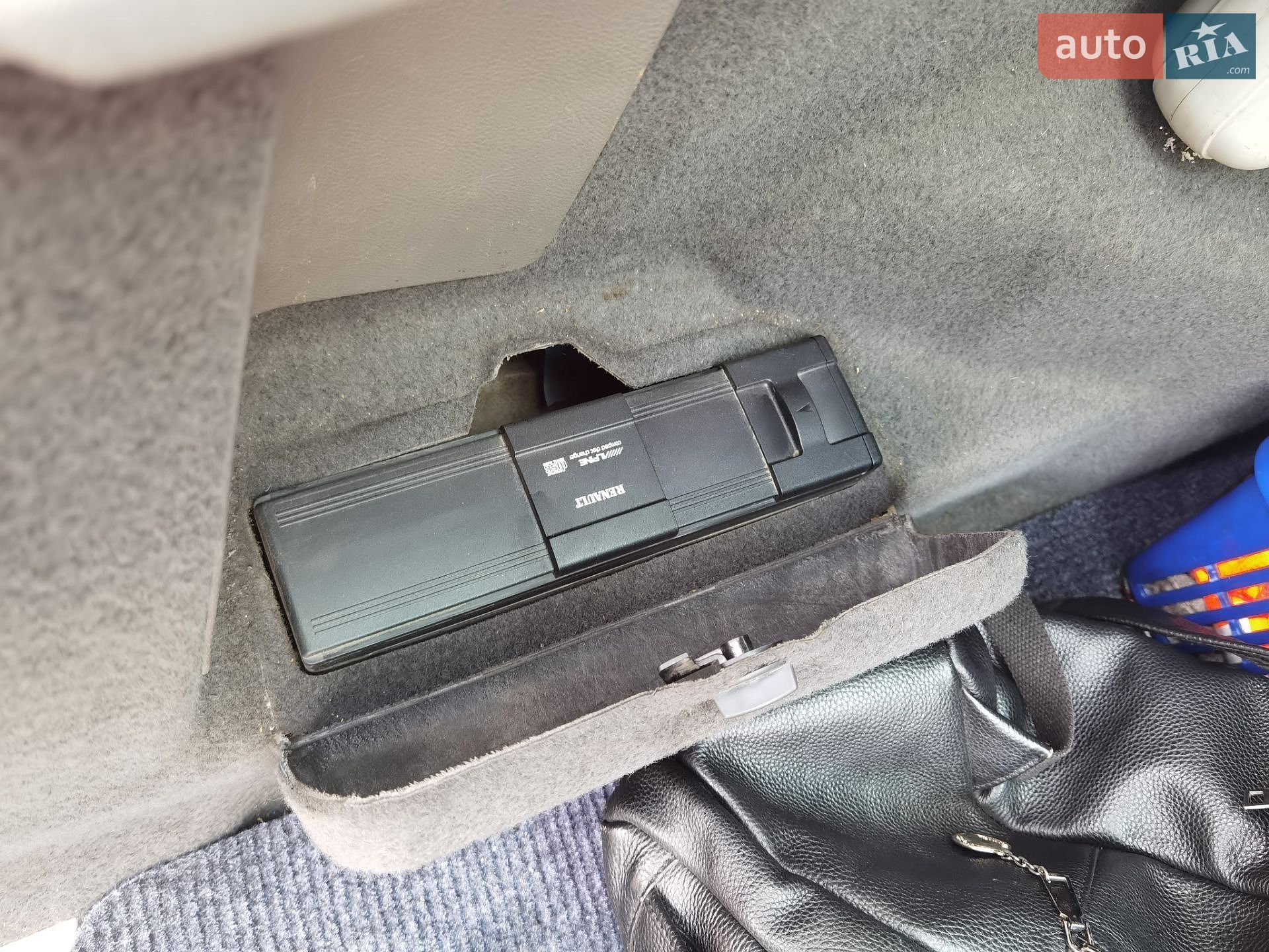 Renault Laguna 2002 VIN VF1KG0N0527213647 фото оголошення 3 з 27