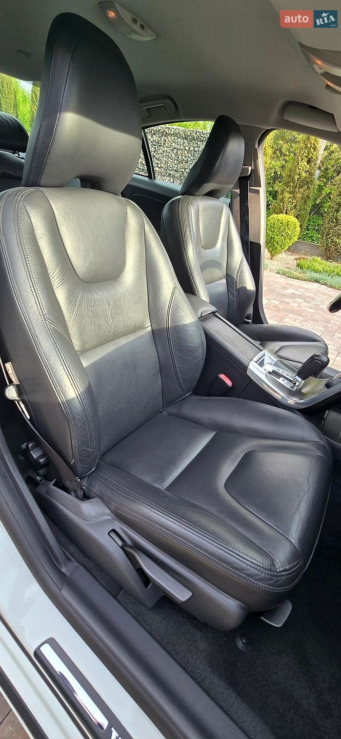 Volvo S60 2011 VIN YV1FS445BB2015743 фото оголошення 10 з 13