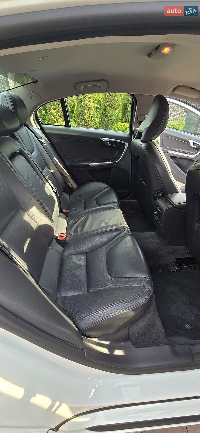 Volvo S60 2011 VIN YV1FS445BB2015743 фото оголошення 12 з 13