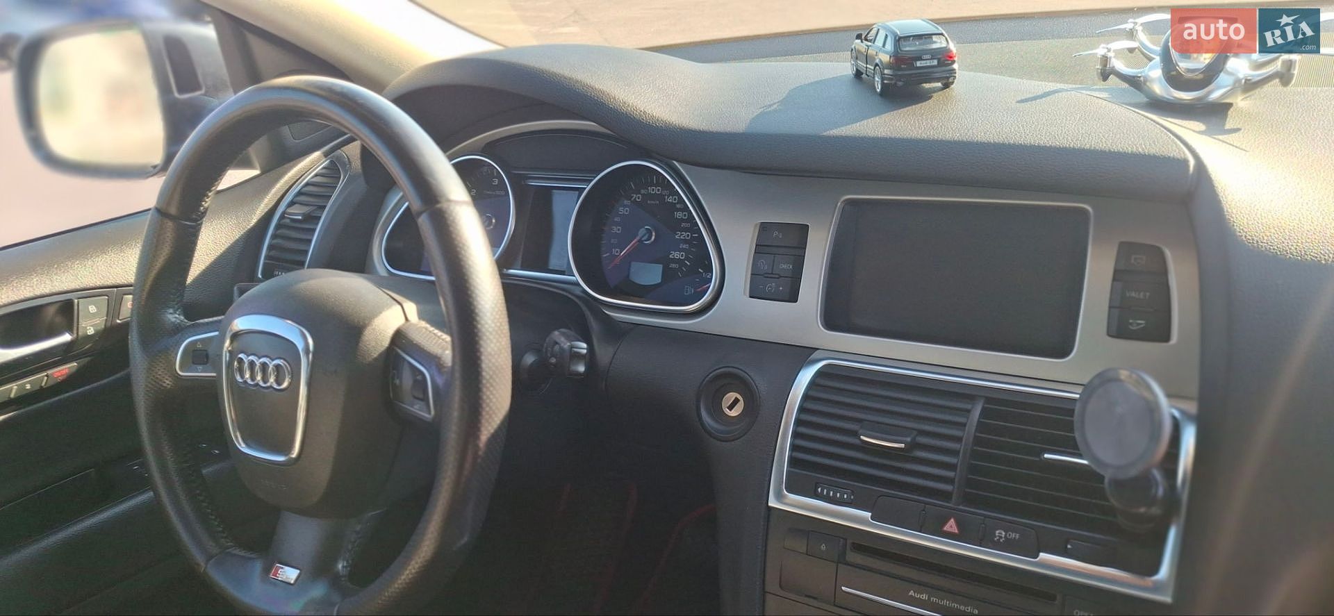 Audi Q7 2011 VIN WA1MMCFE4BD007730 фото оголошення 21 з 27