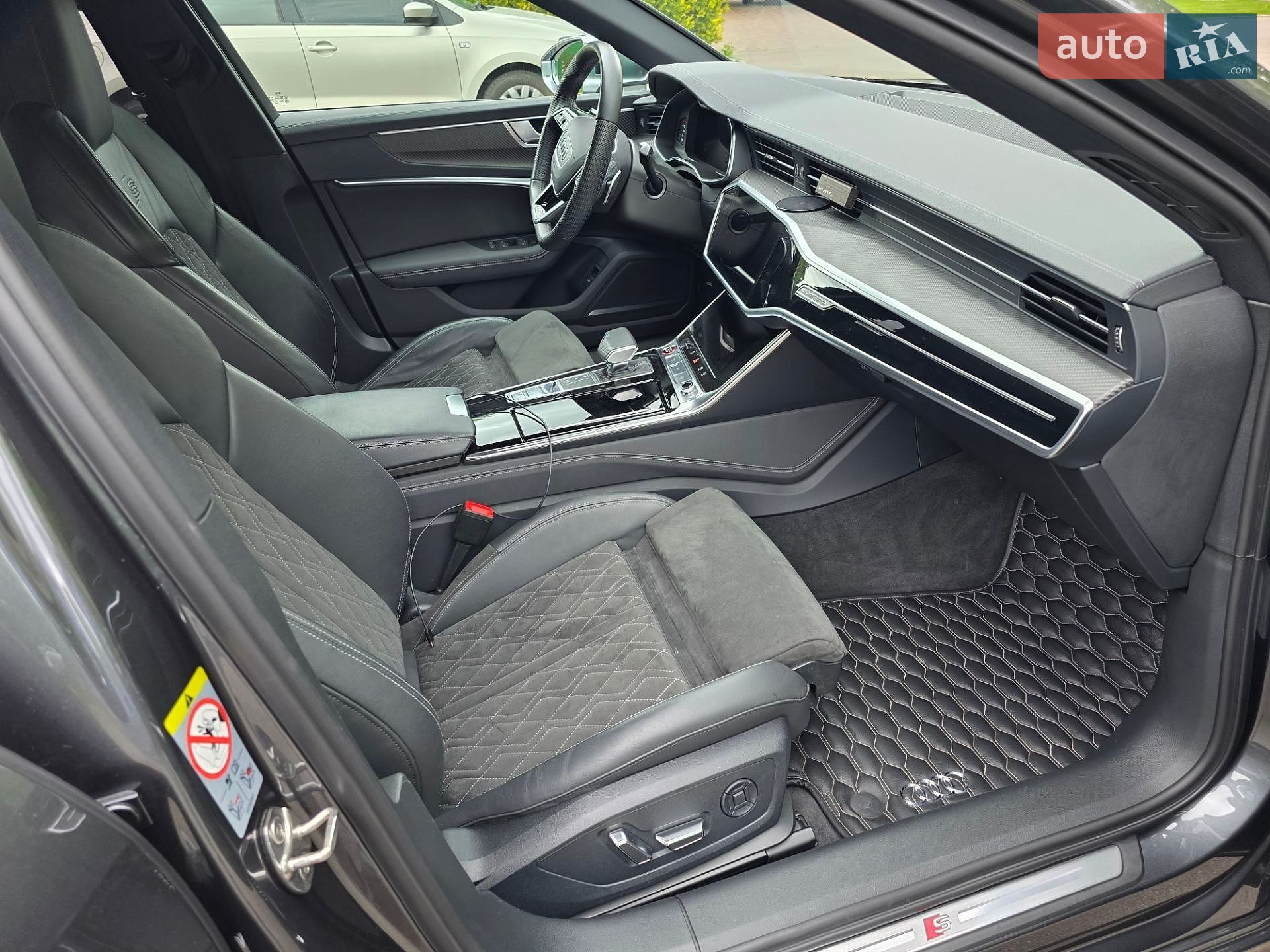 Audi S6 2020 VIN WAUZZZF22MN015082 фото оголошення 2 з 57
