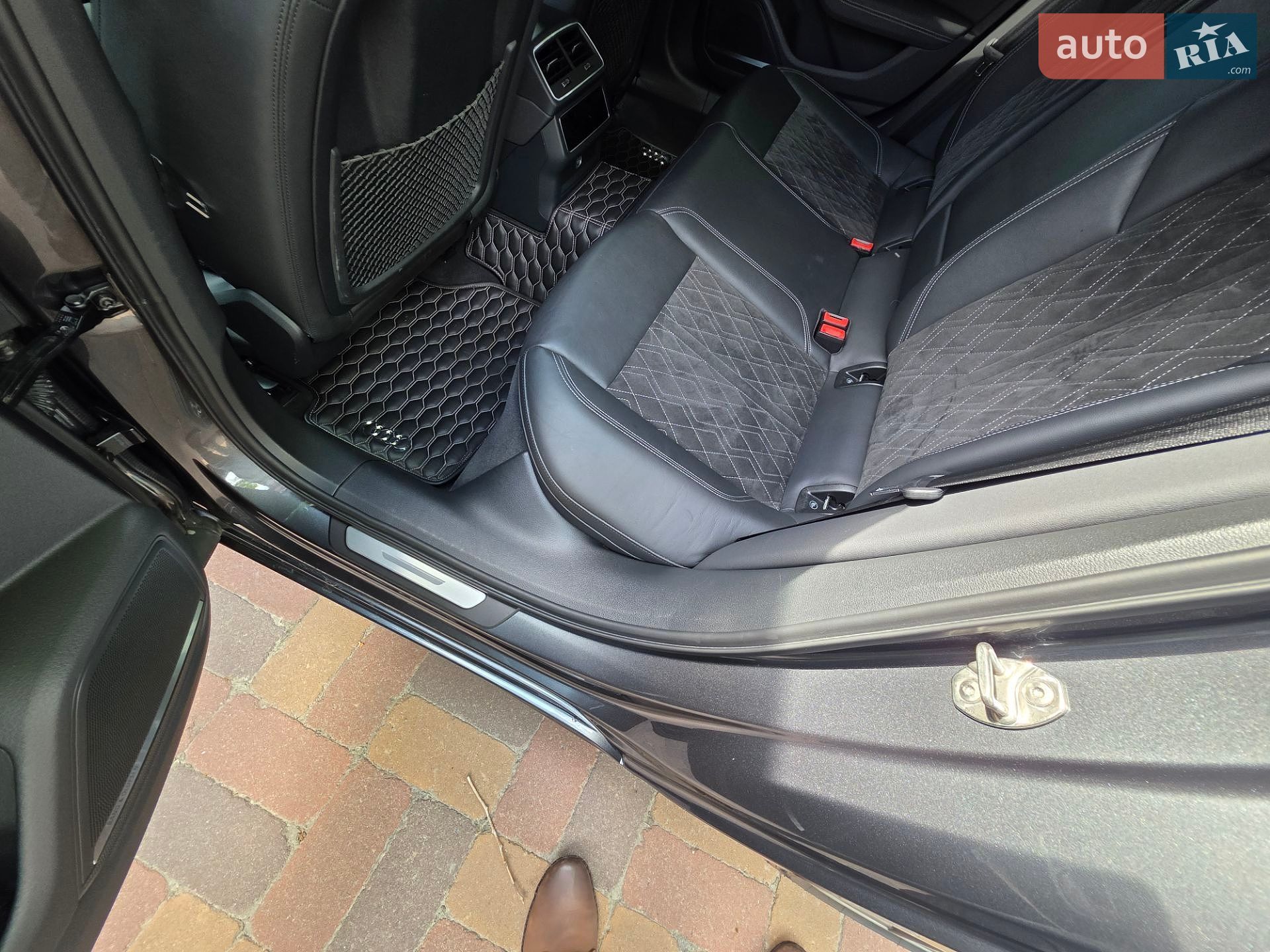 Audi S6 2020 VIN WAUZZZF22MN015082 фото оголошення 16 з 57