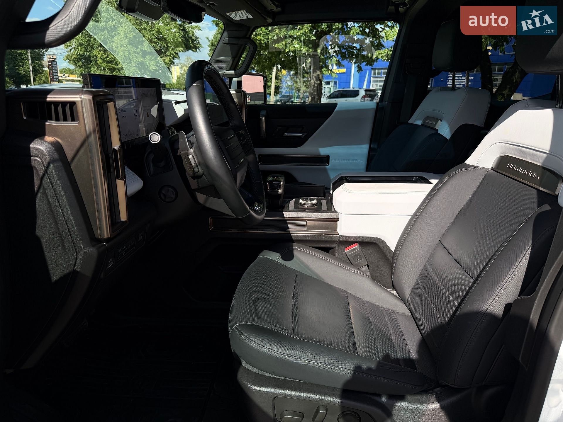 GMC Hummer EV 2023 VIN 1GT40FDA8PU100499 фото оголошення 29 з 77