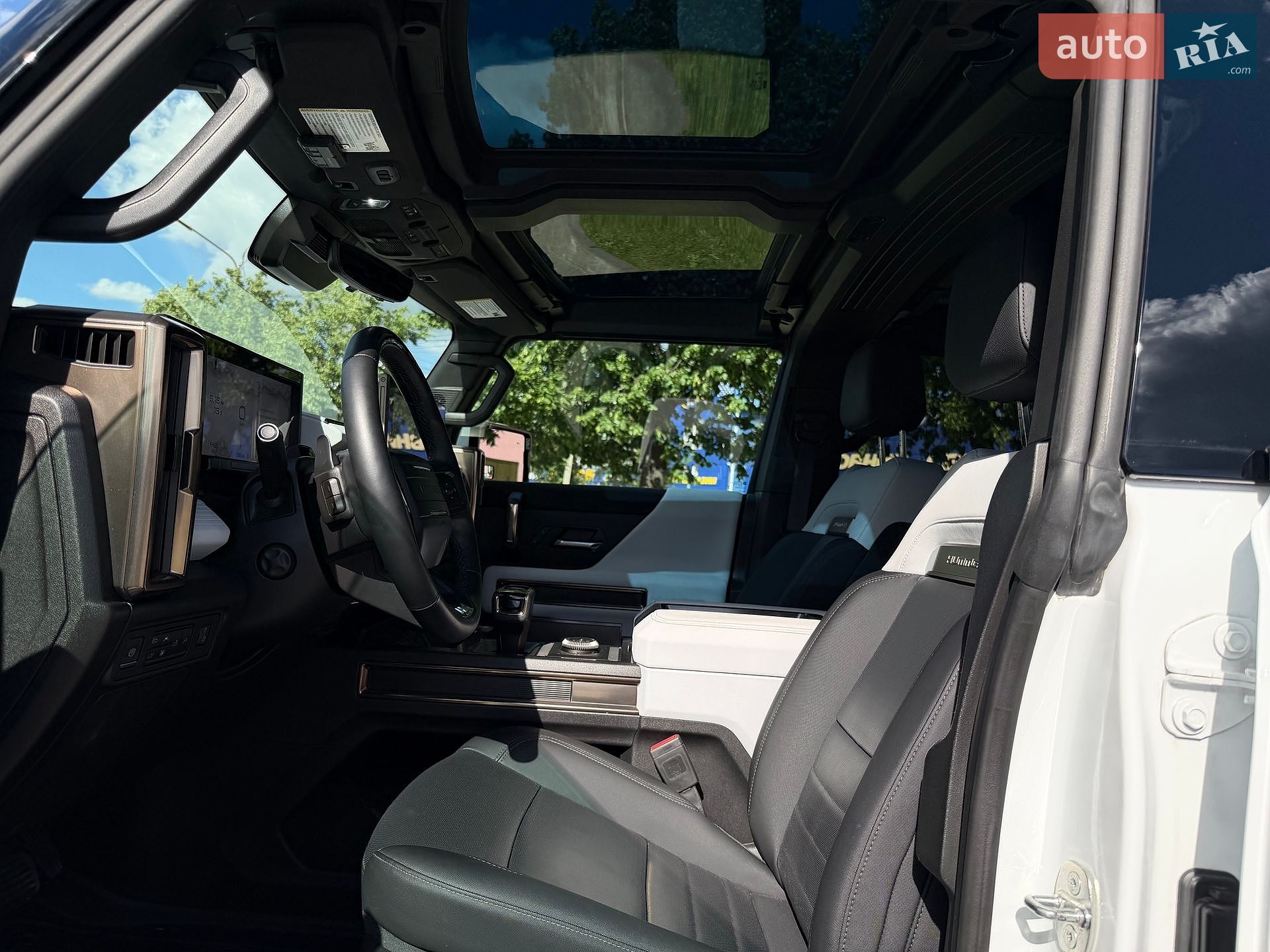 GMC Hummer EV 2023 VIN 1GT40FDA8PU100499 фото оголошення 35 з 77