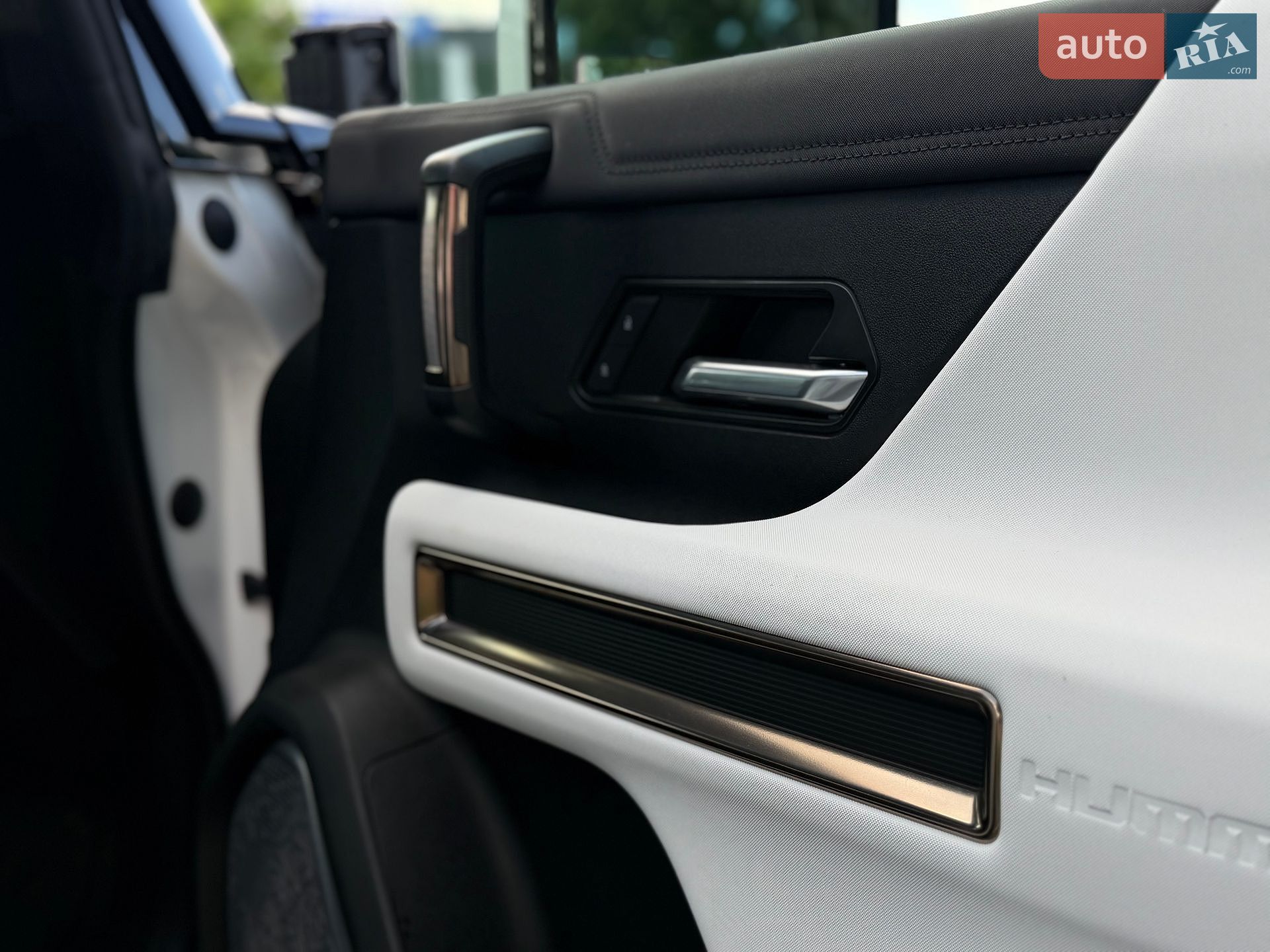 GMC Hummer EV 2023 VIN 1GT40FDA8PU100499 фото оголошення 42 з 77