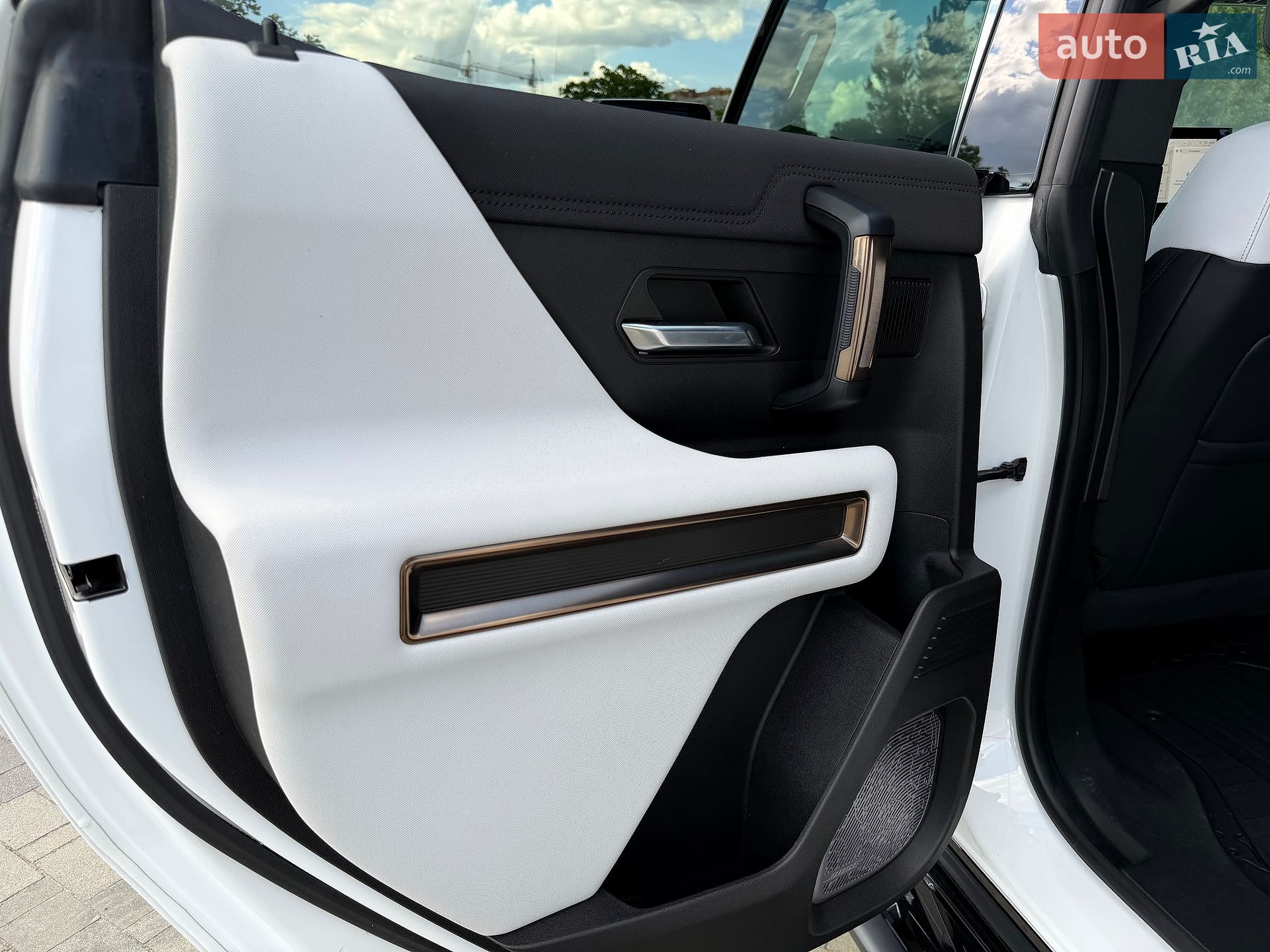 GMC Hummer EV 2023 VIN 1GT40FDA8PU100499 фото оголошення 50 з 77