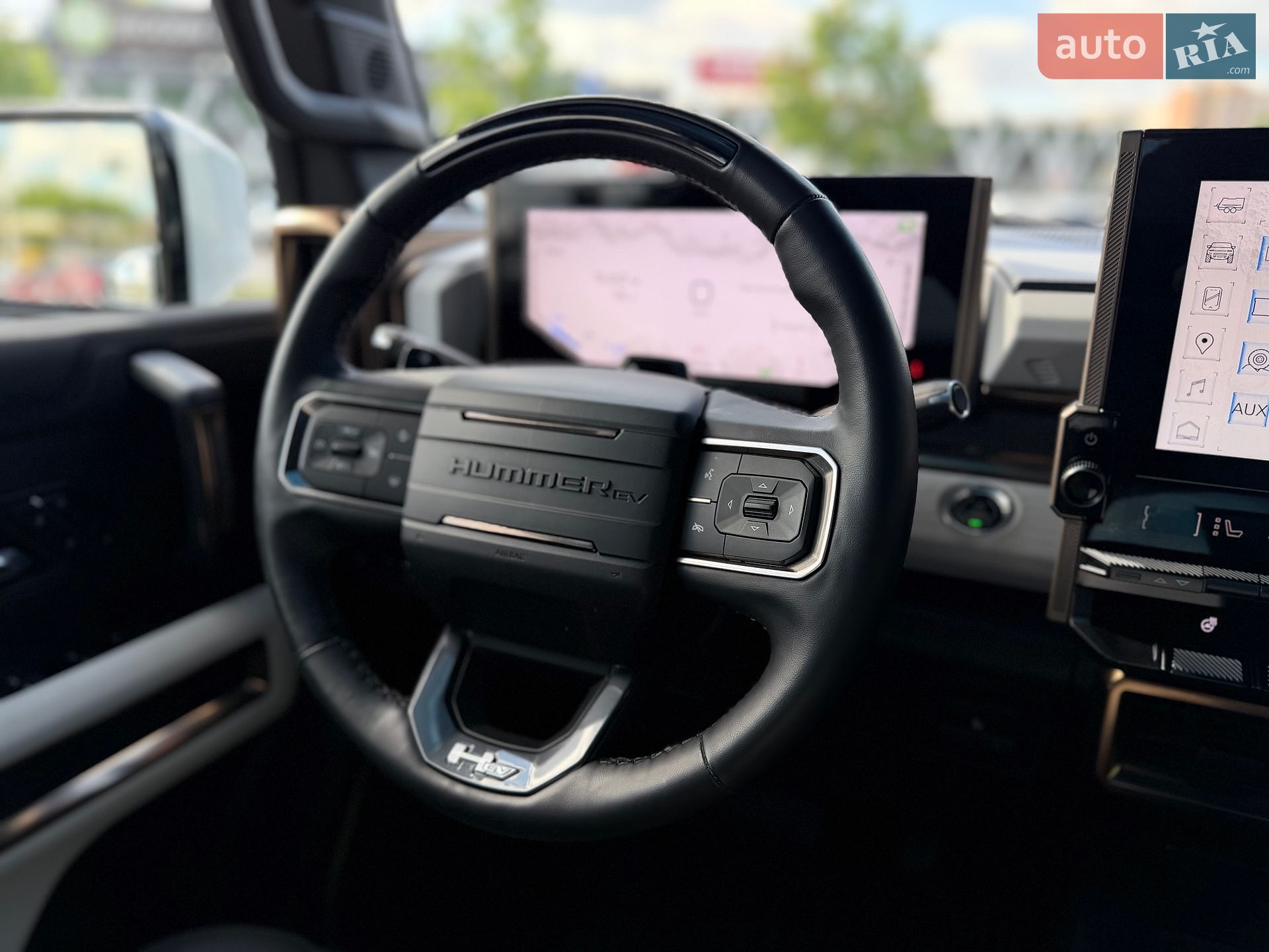 GMC Hummer EV 2023 VIN 1GT40FDA8PU100499 фото оголошення 58 з 77