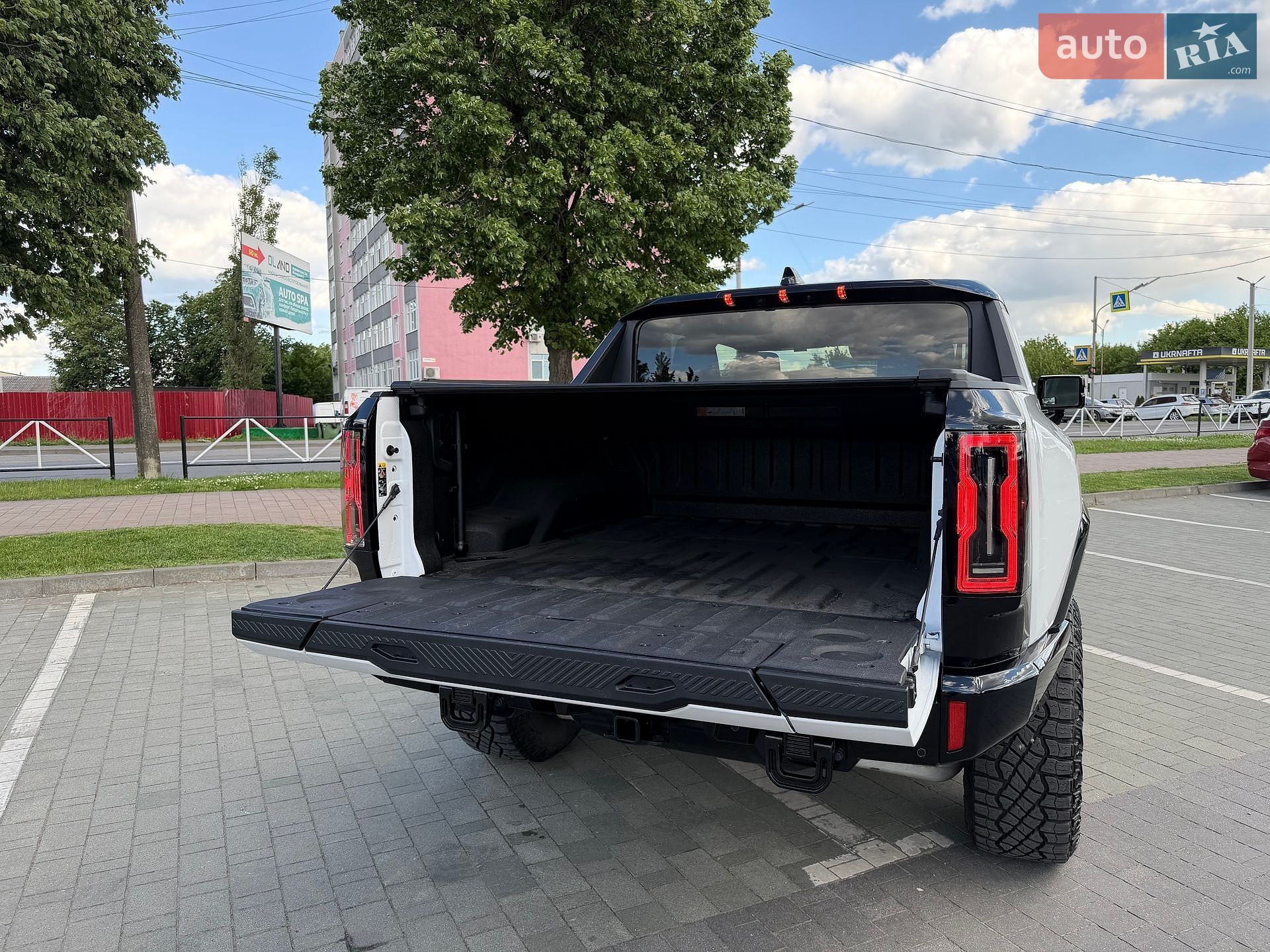 GMC Hummer EV 2023 VIN 1GT40FDA8PU100499 фото оголошення 76 з 77