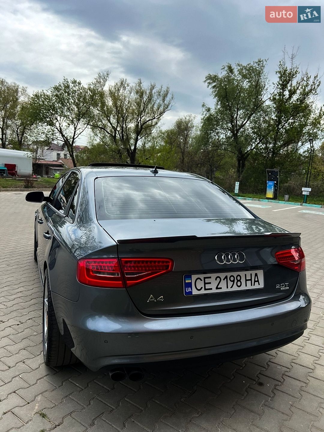 Audi A4 2012 VIN WAUBFCFL1DN005725 фото оголошення 6 з 27