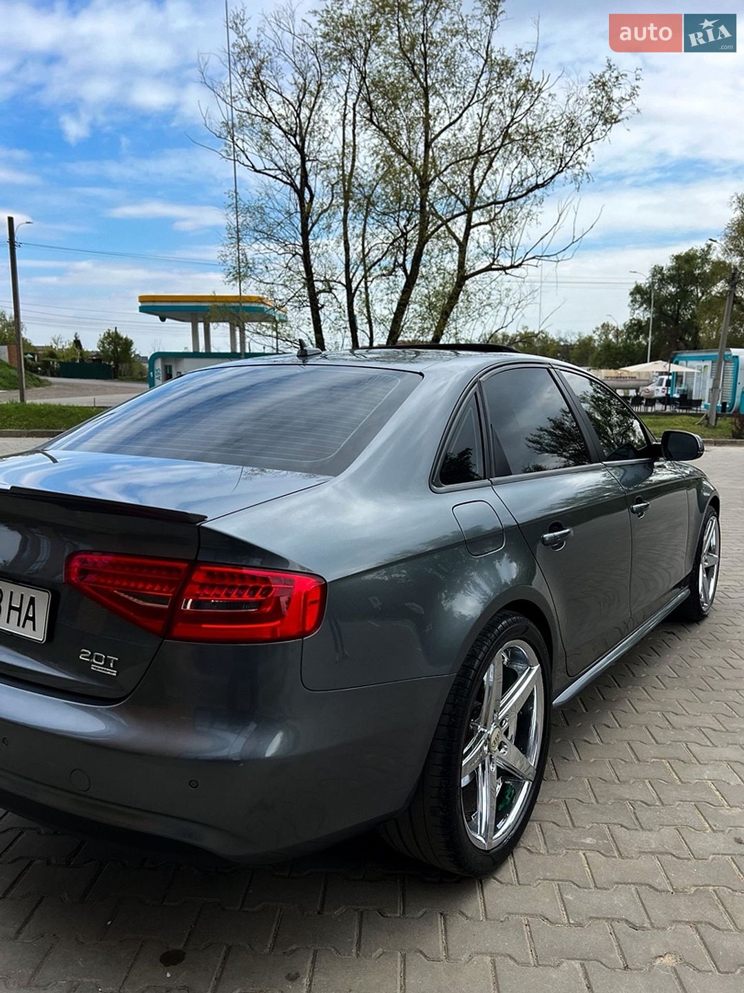 Audi A4 2012 VIN WAUBFCFL1DN005725 фото оголошення 8 з 27