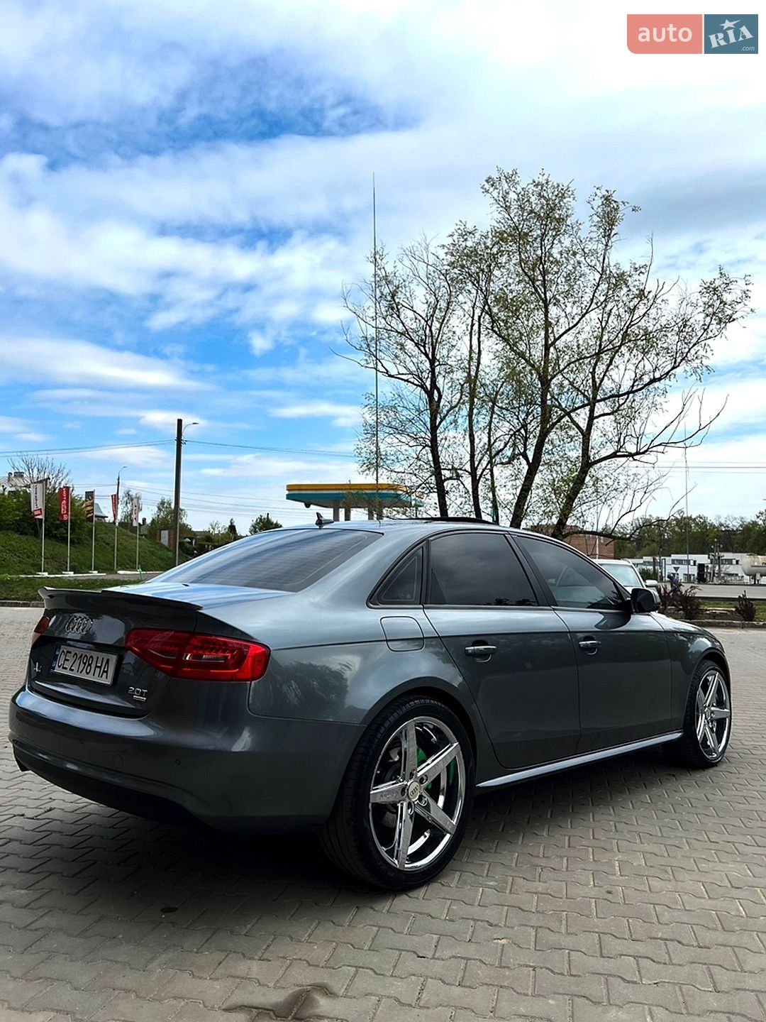 Audi A4 2012 VIN WAUBFCFL1DN005725 фото оголошення 9 з 27