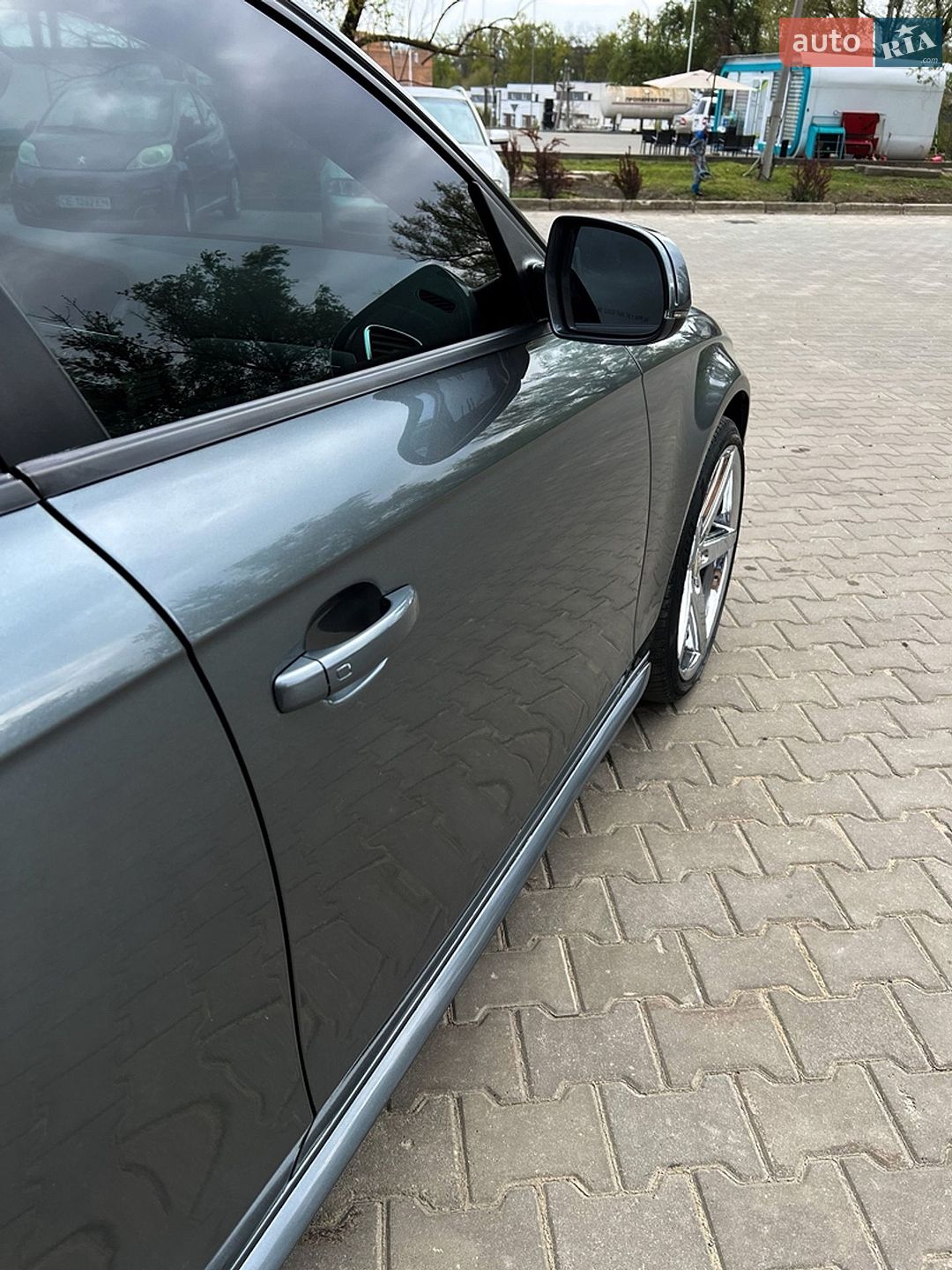 Audi A4 2012 VIN WAUBFCFL1DN005725 фото оголошення 12 з 27