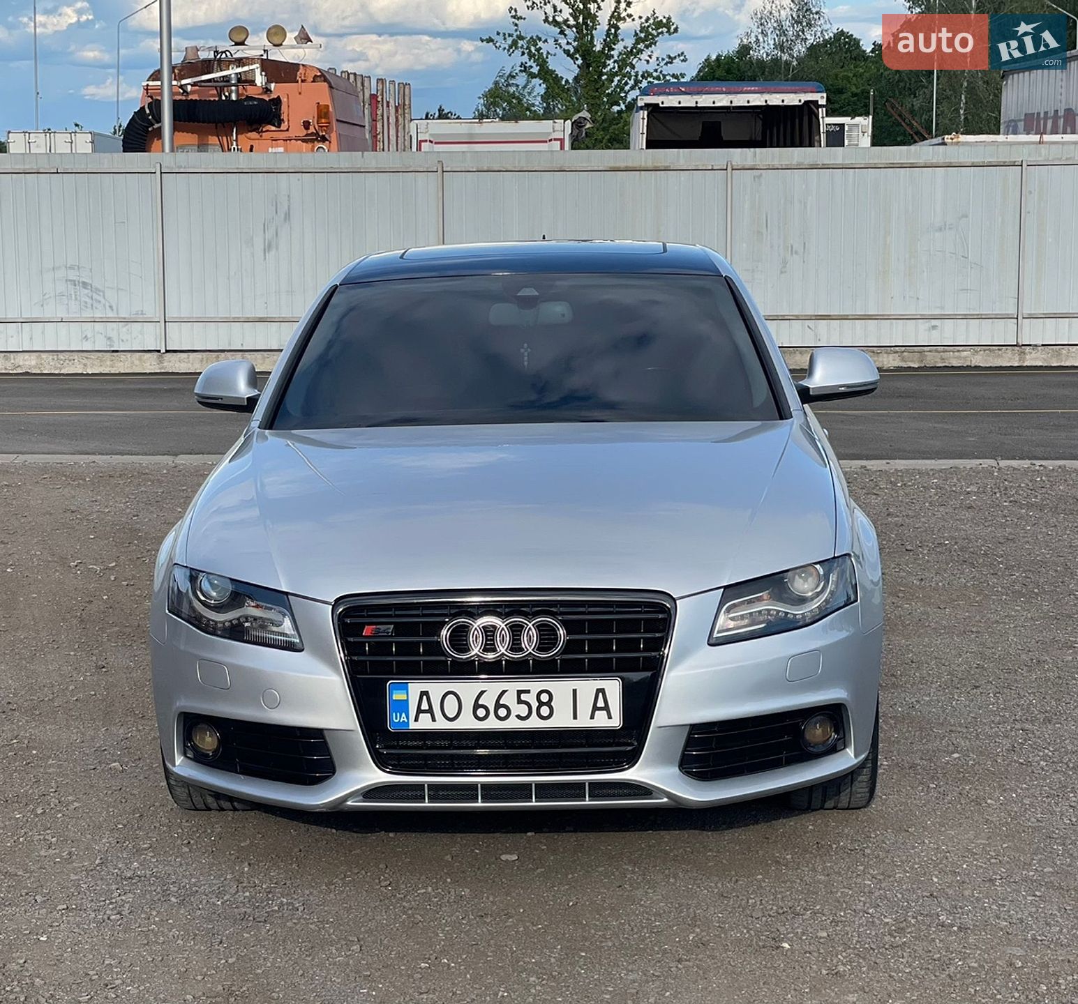 Audi A4 2008 VIN WAUZZZ8K18A018095 фото оголошення 3 з 26