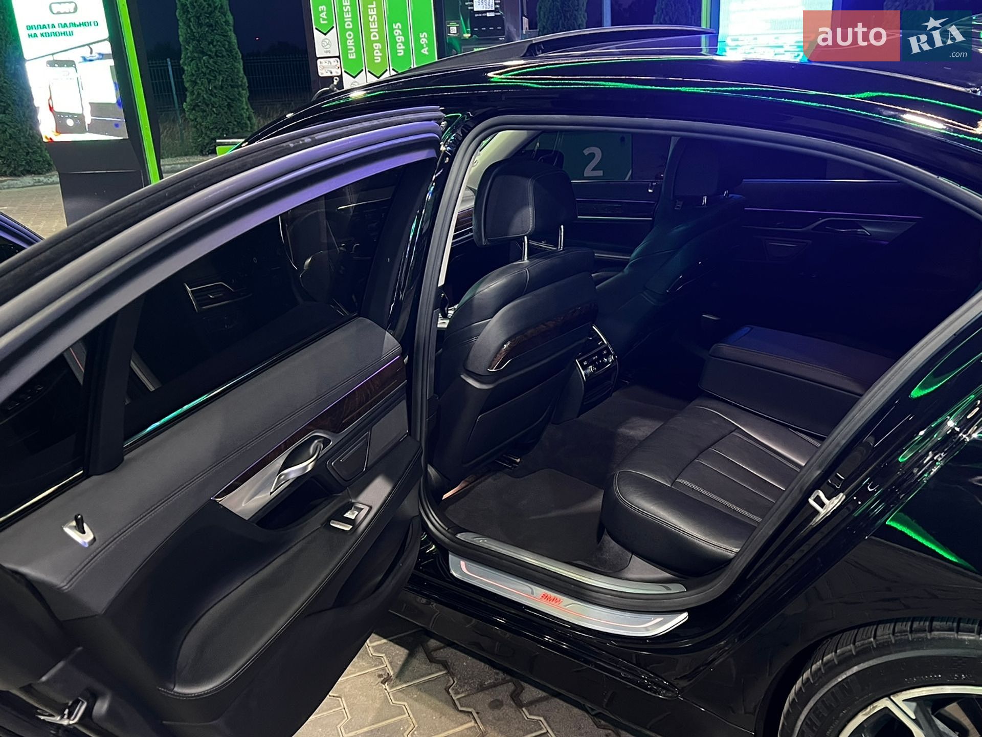 BMW 7 Series 2016 VIN WBA7E2C58HG739796 фото оголошення 14 з 15