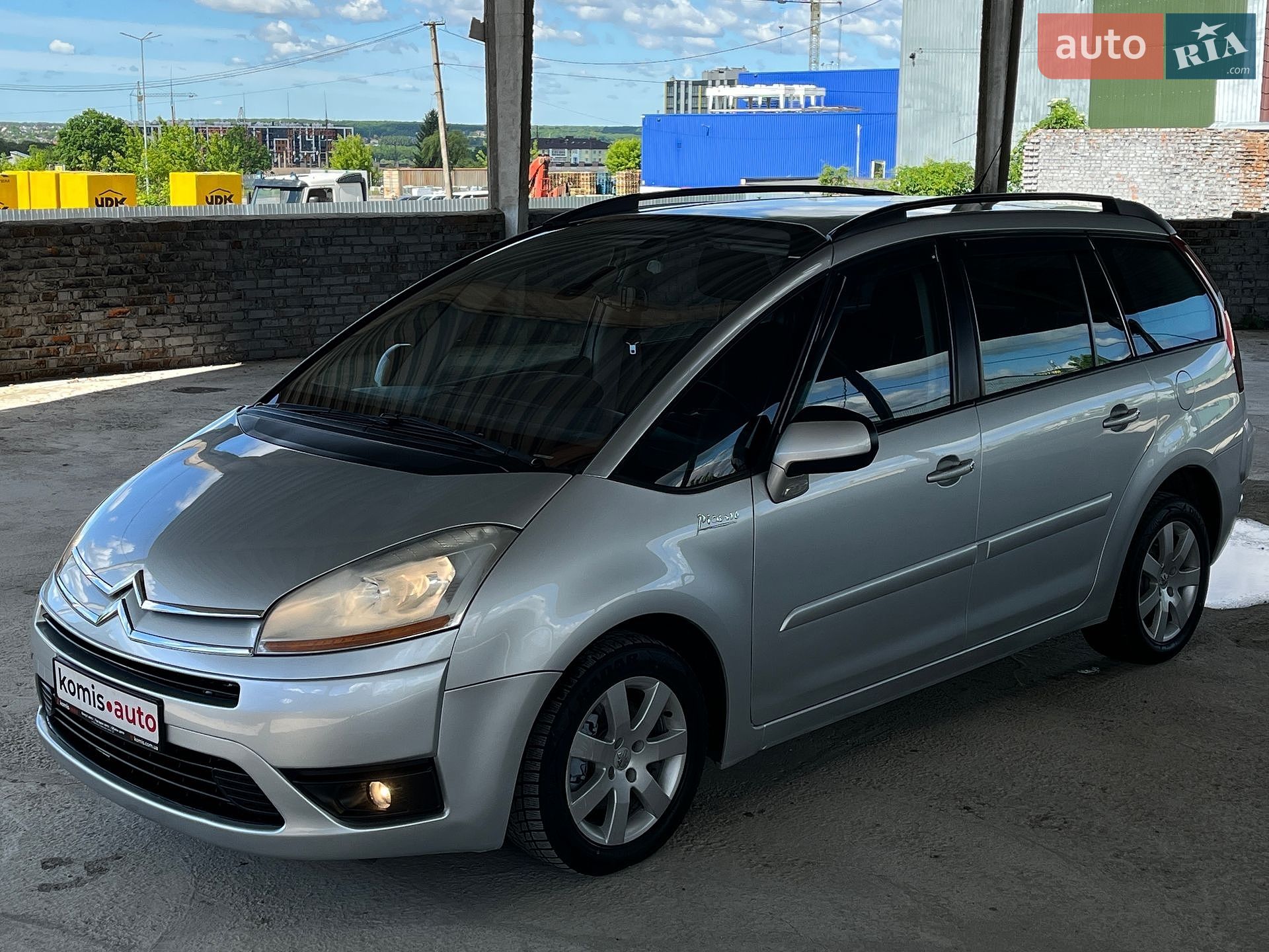 Citroen Grand C4 Picasso 2010 VIN VF7UARHJHAJ805554 фото оголошення 4 з 52