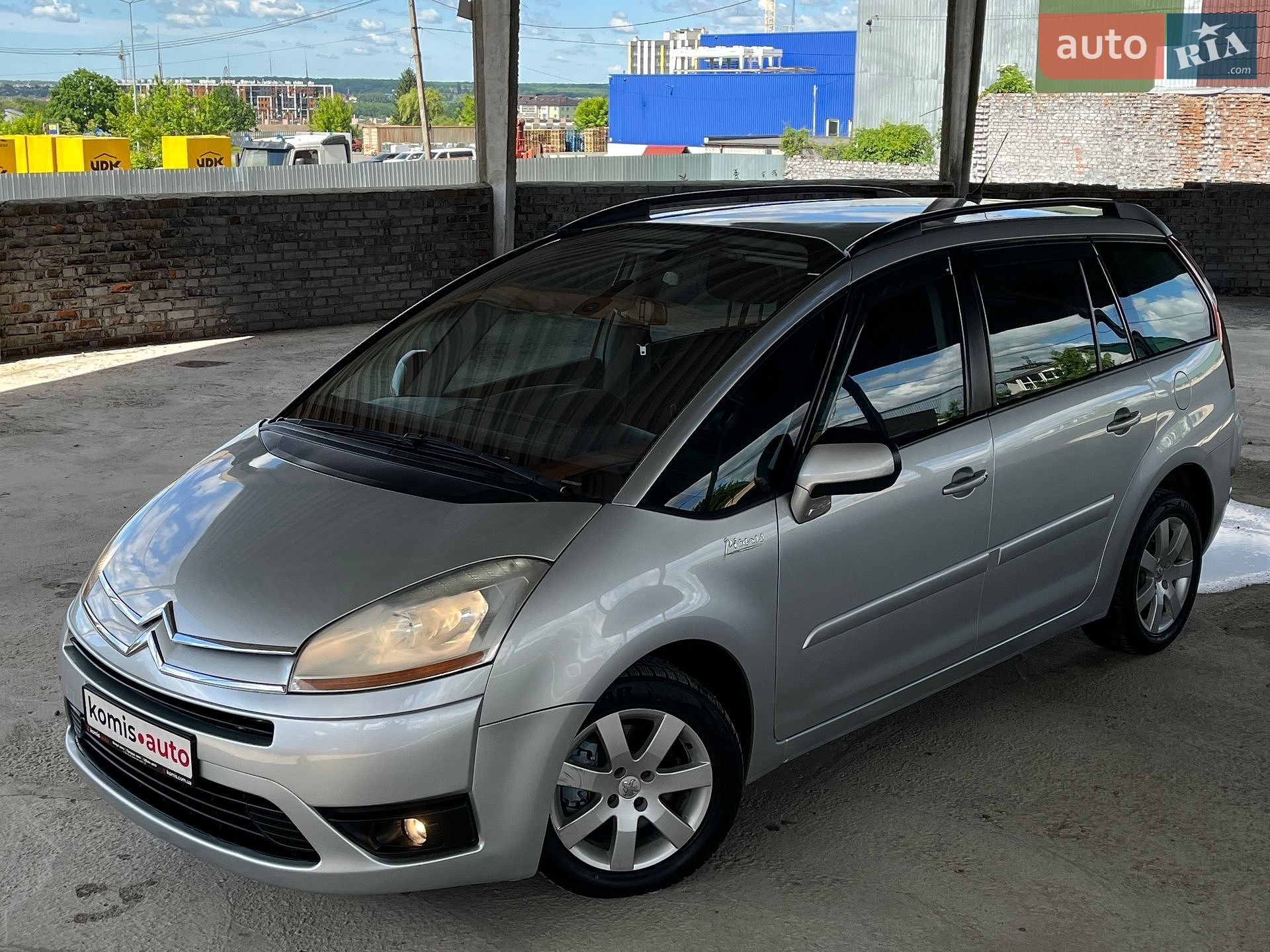 Citroen Grand C4 Picasso 2010 VIN VF7UARHJHAJ805554 фото оголошення 16 з 52